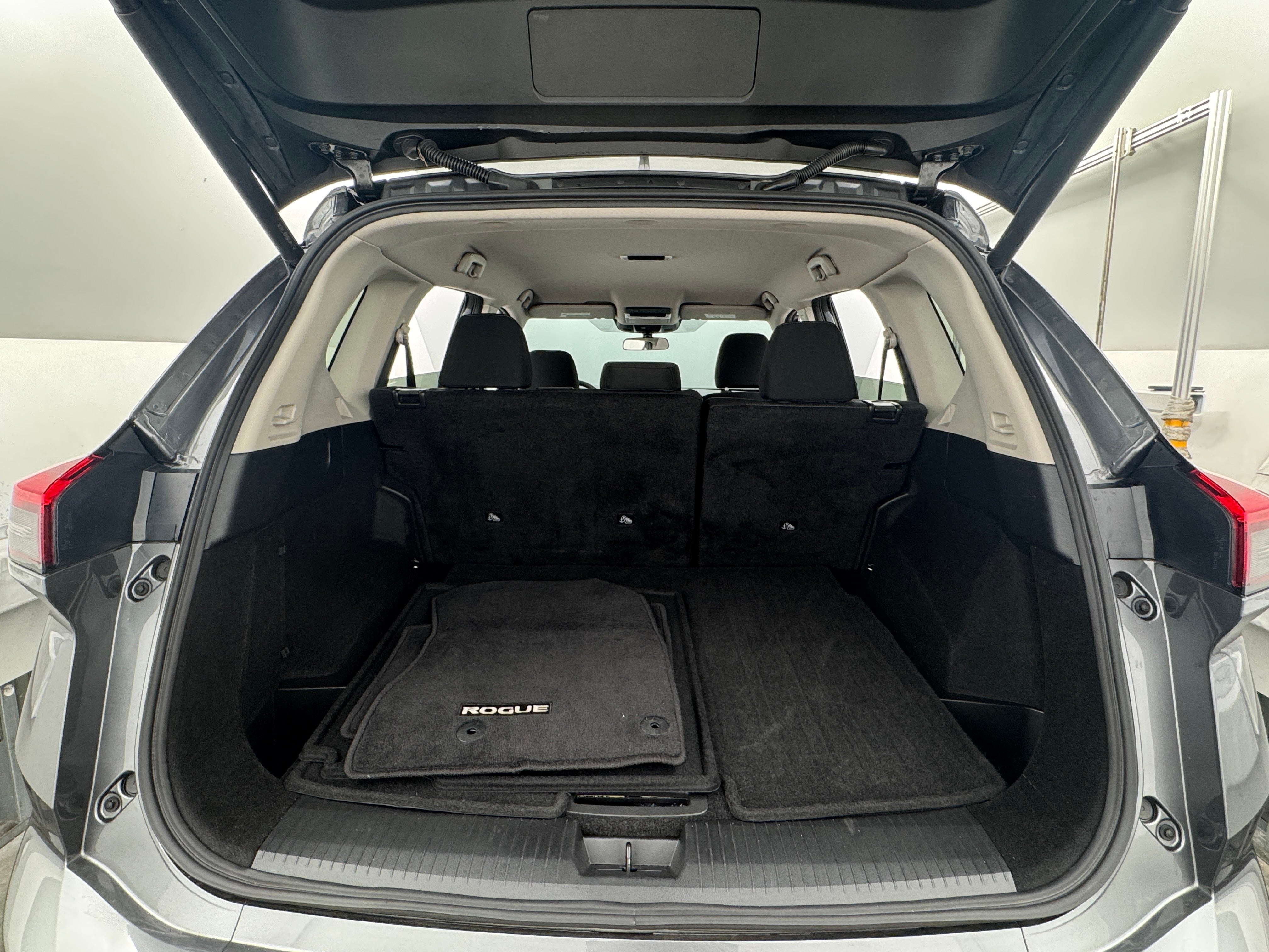 2024 Nissan Rogue SV 7