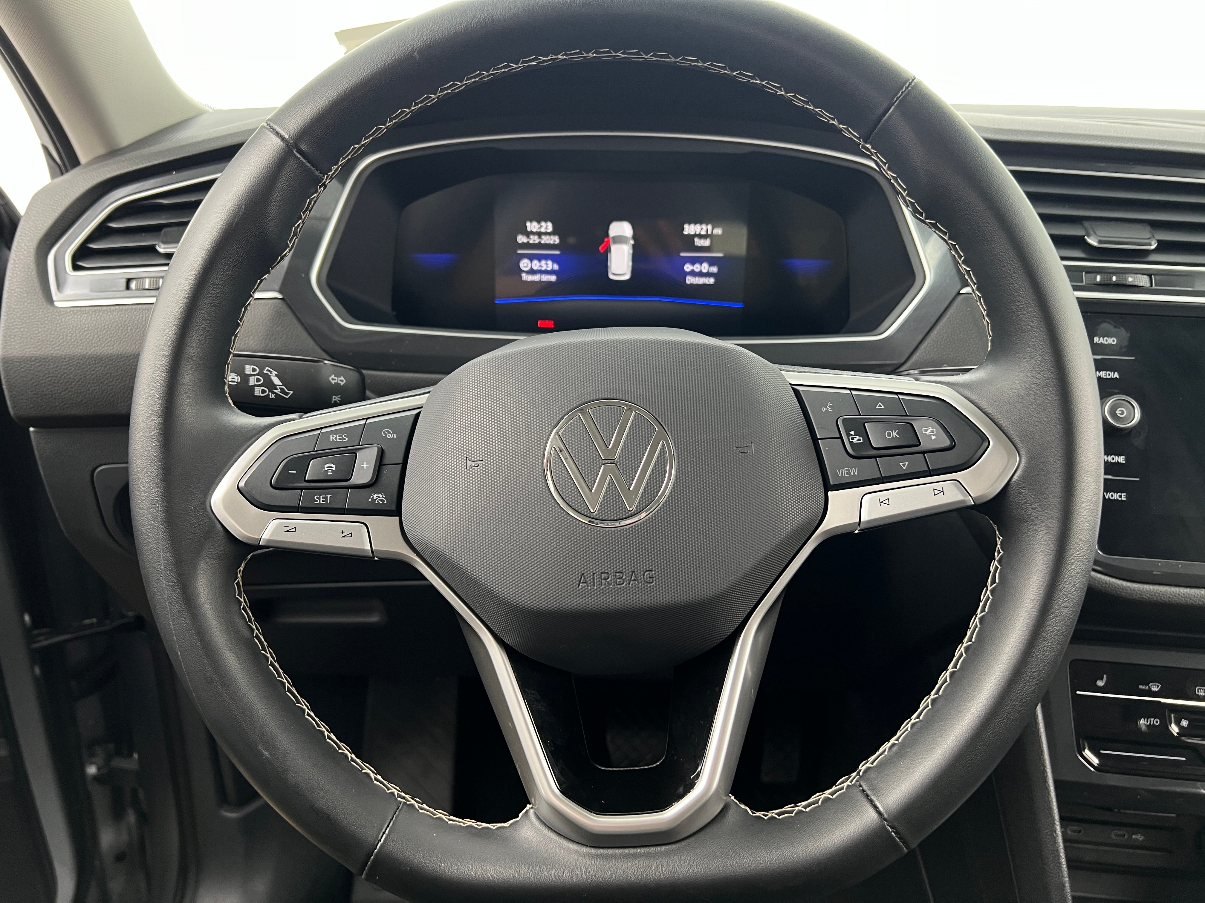 2024 Volkswagen Tiguan SE 4