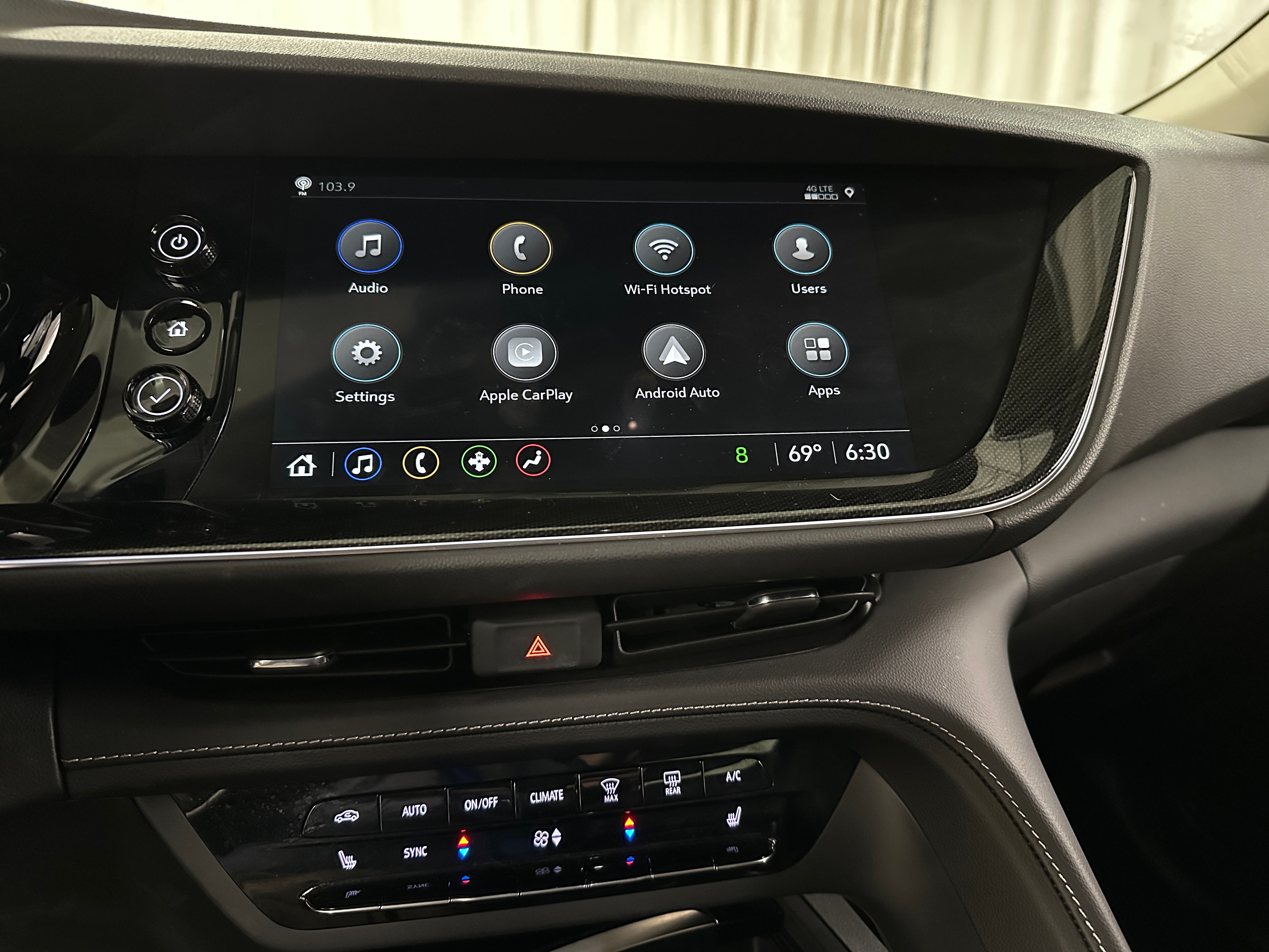 2023 Buick Envision Preferred 3