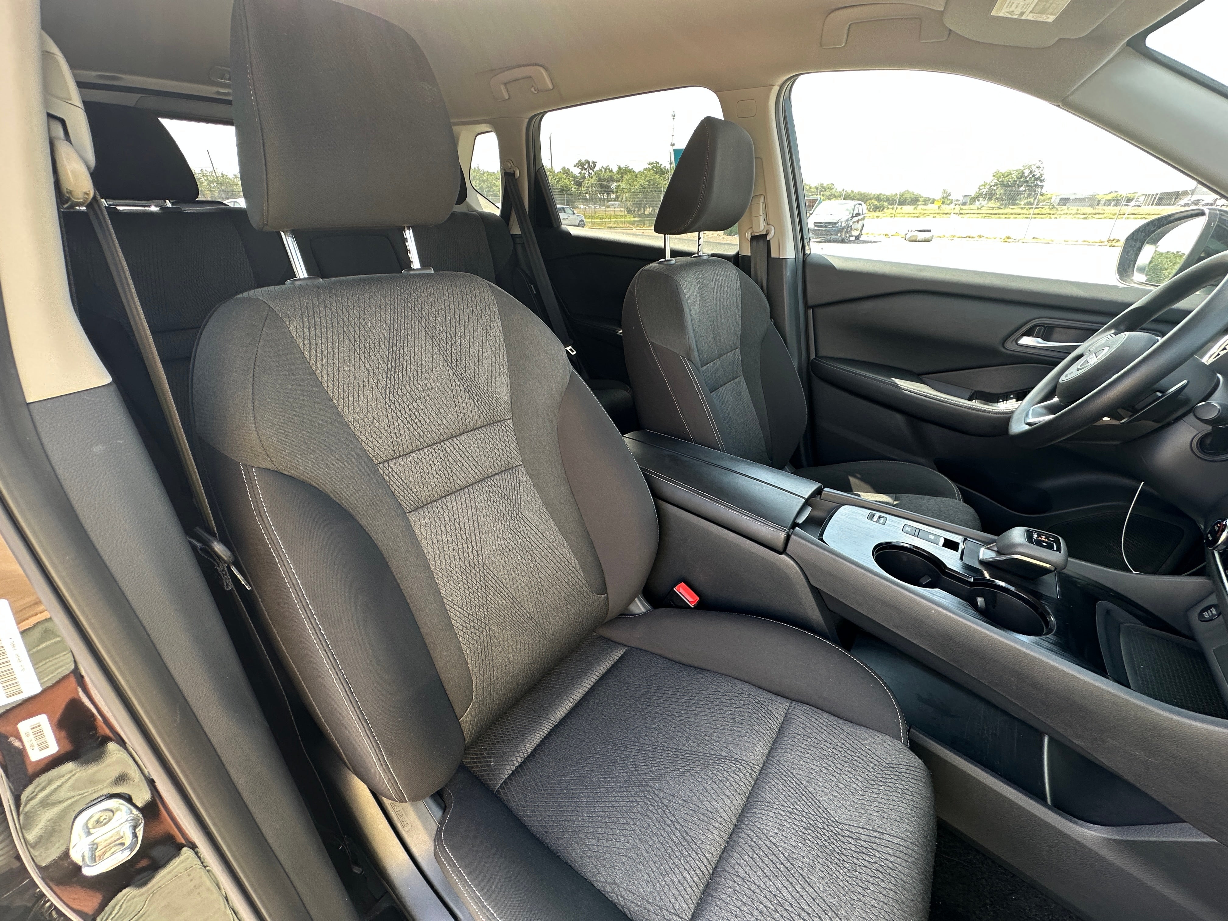2024 Nissan Rogue SV 2