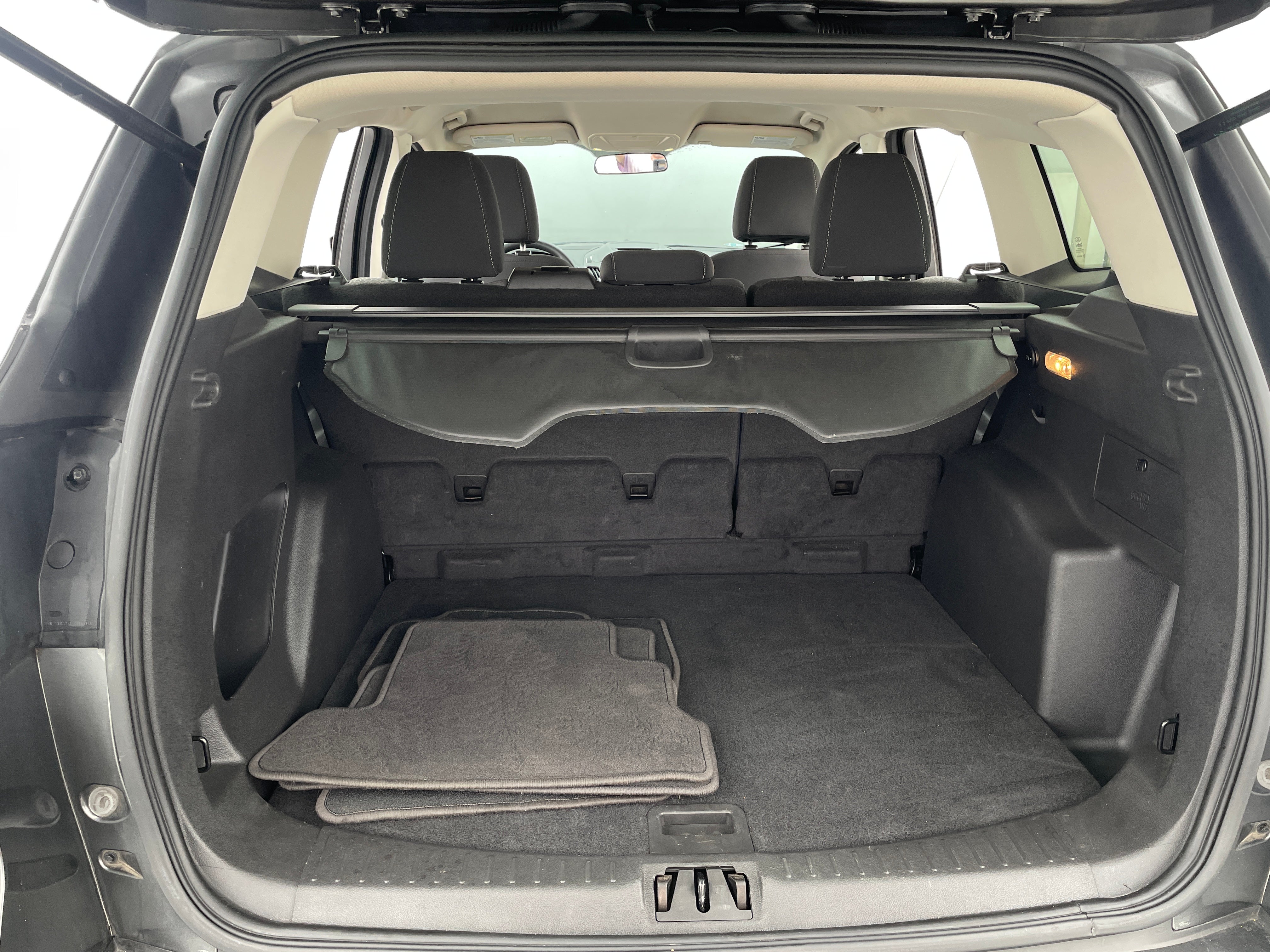 2017 Ford Escape SE 7