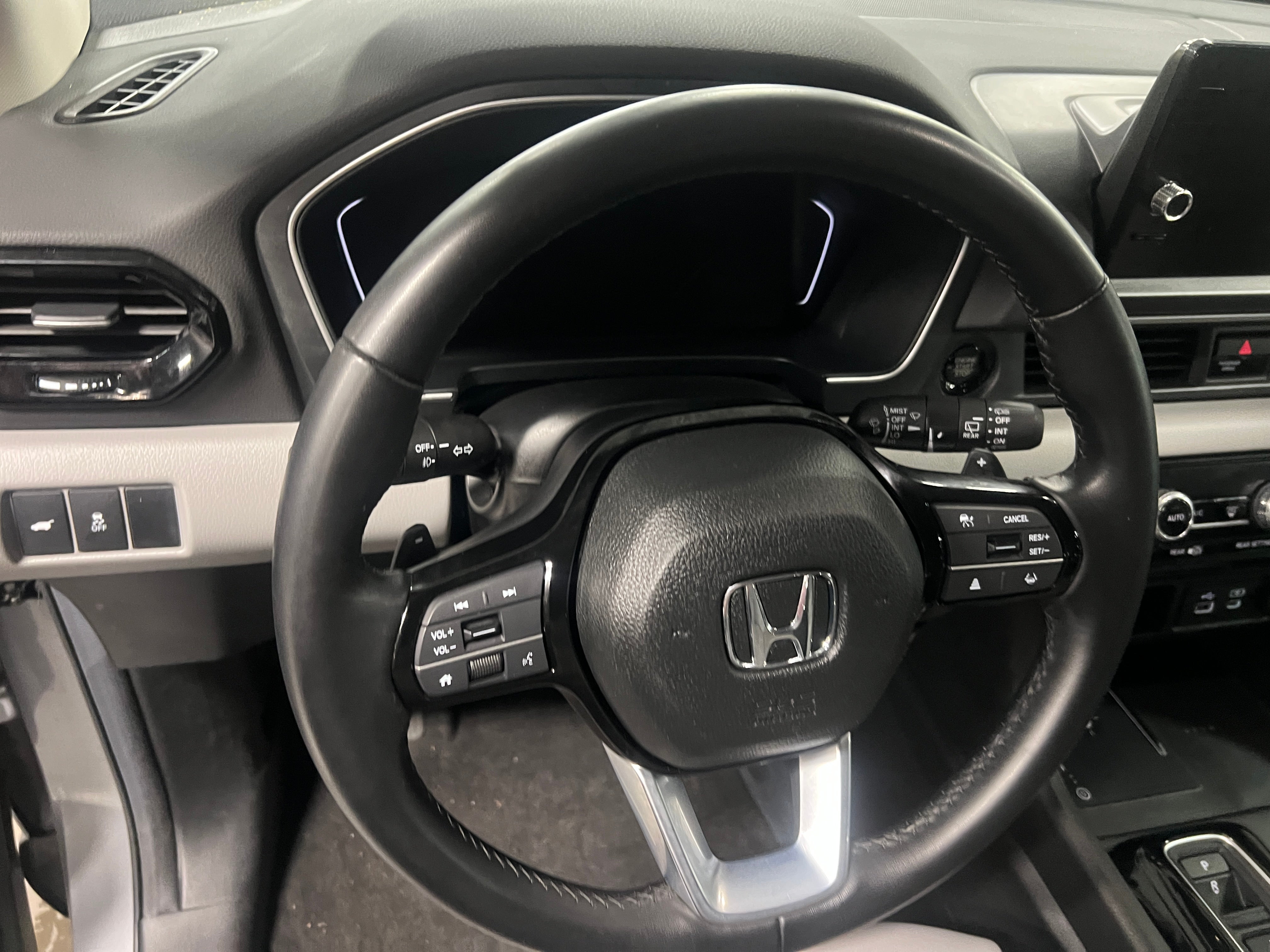2024 Honda Pilot EX-L 4
