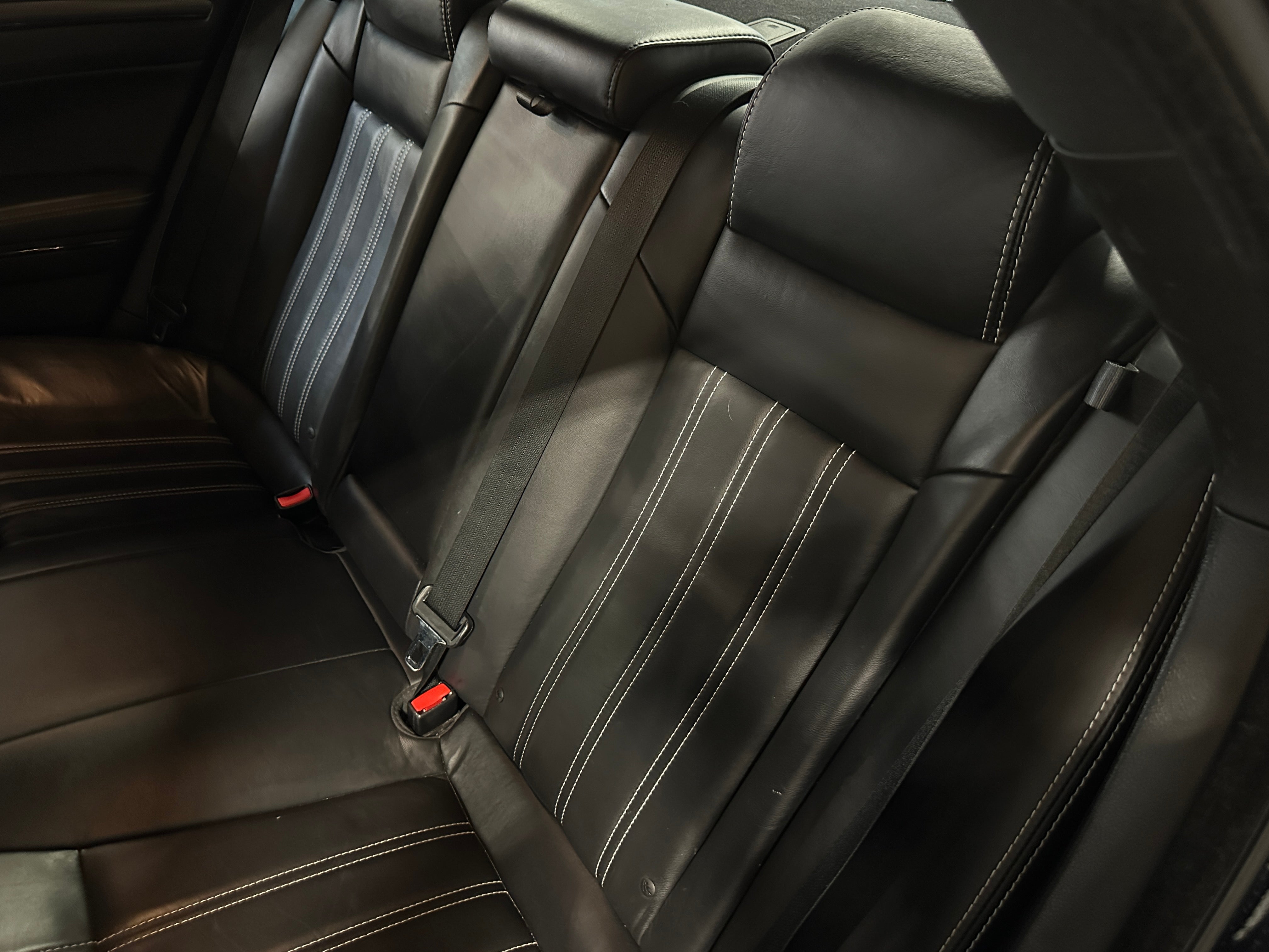 2014 Chrysler 300 S 5