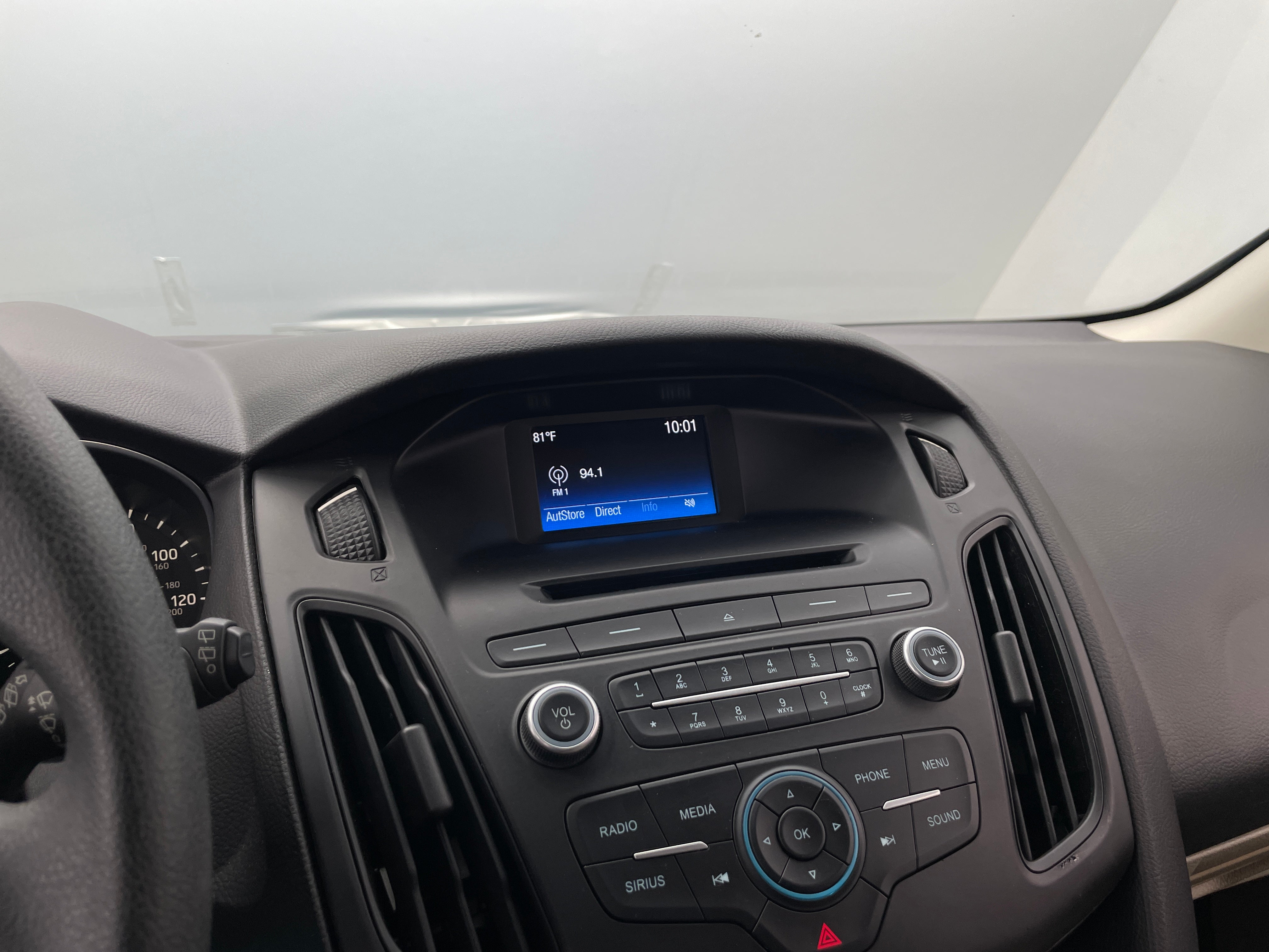 2017 Ford Focus SE 4