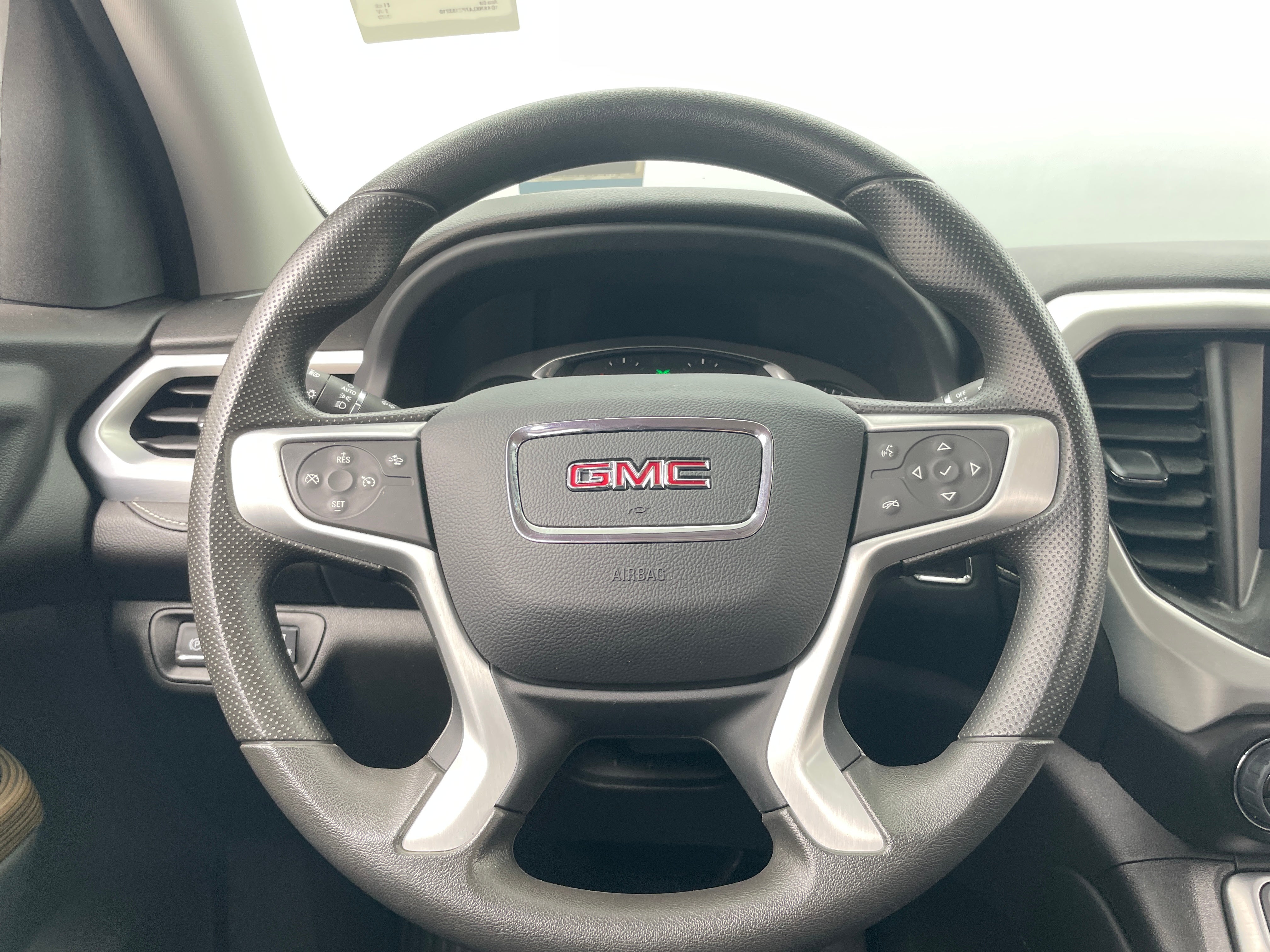 2023 GMC Acadia SLE 5