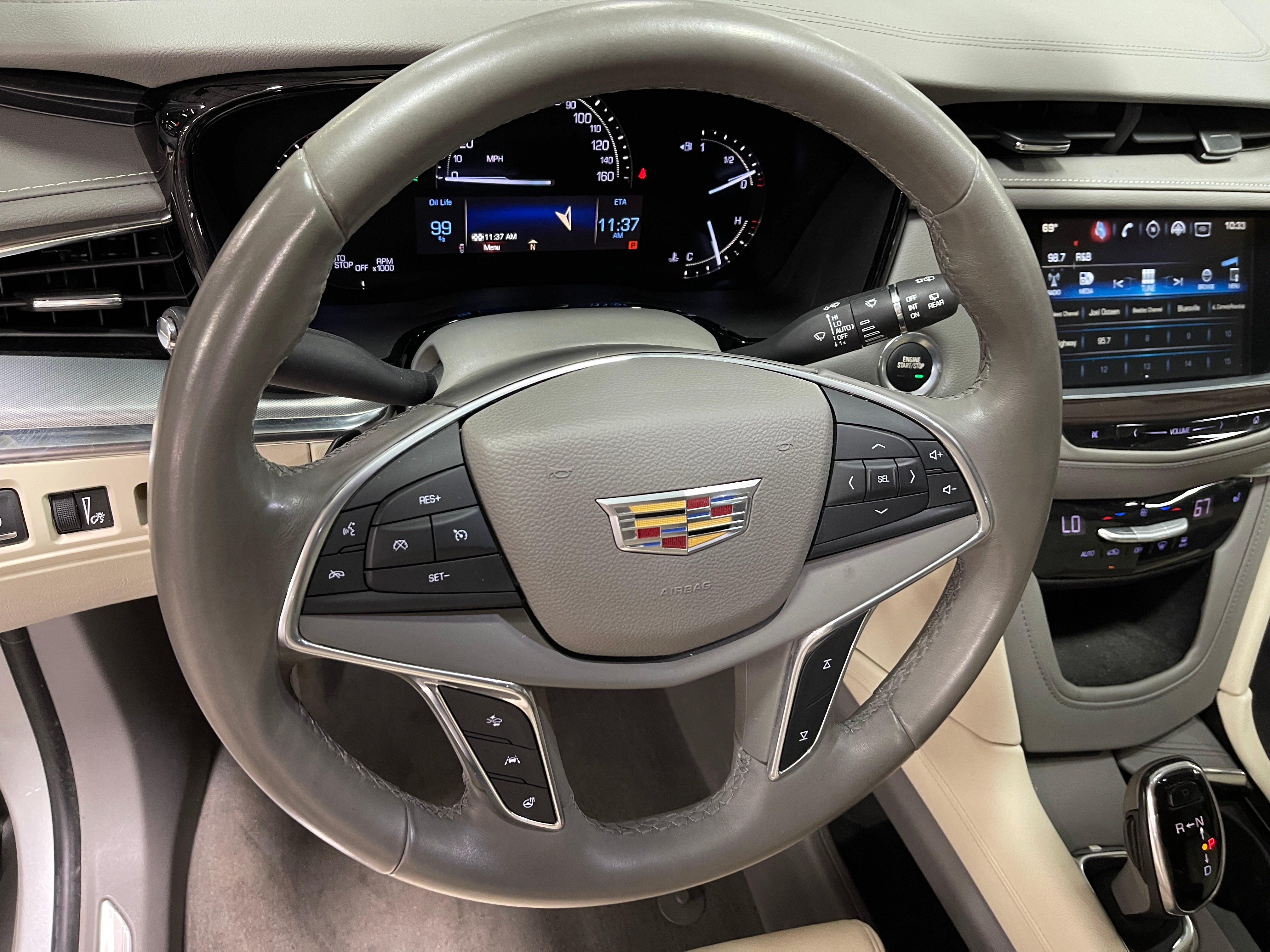 2017 Cadillac XT5 Luxury 4