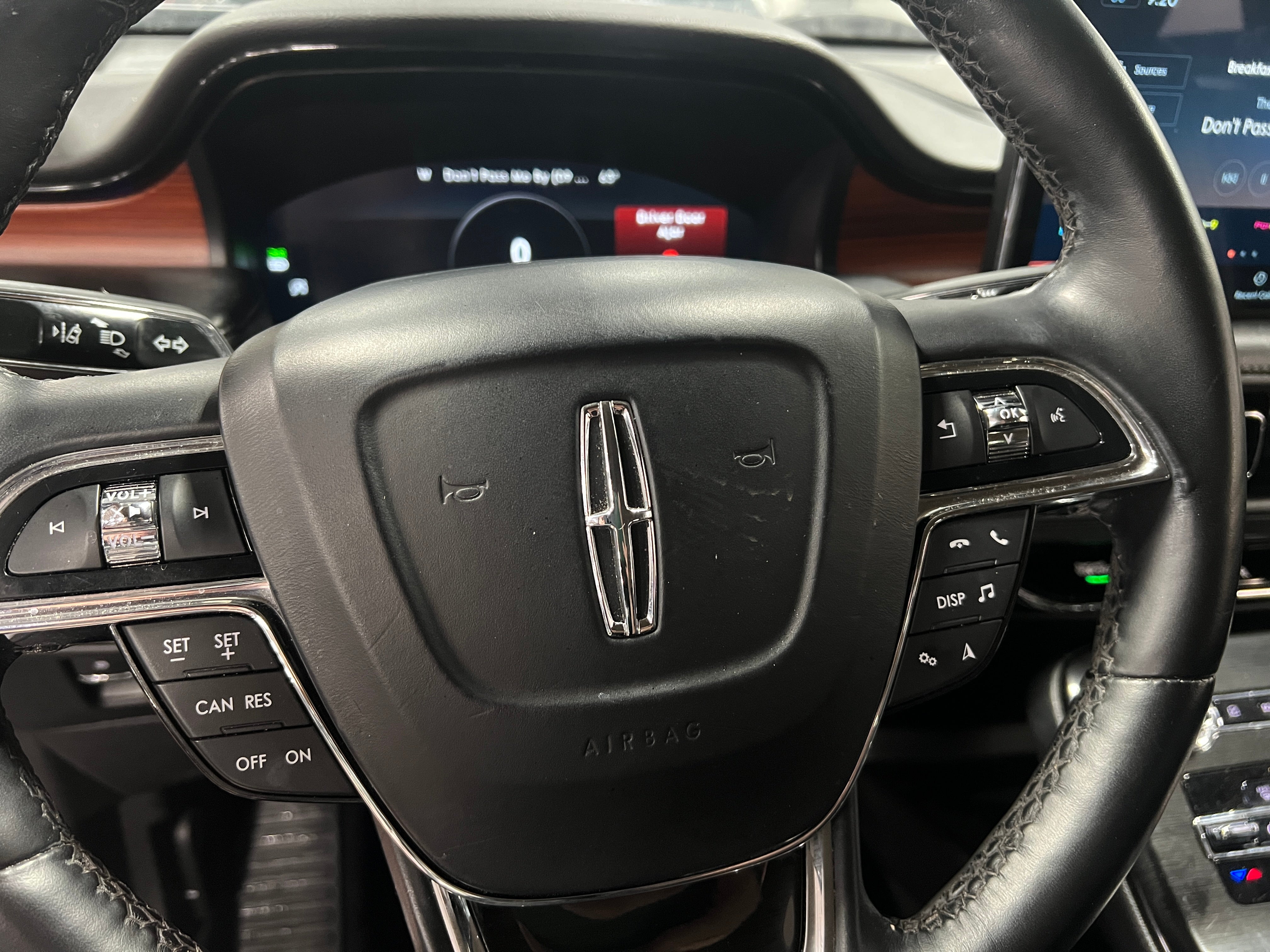 2022 Lincoln Nautilus Reserve 4