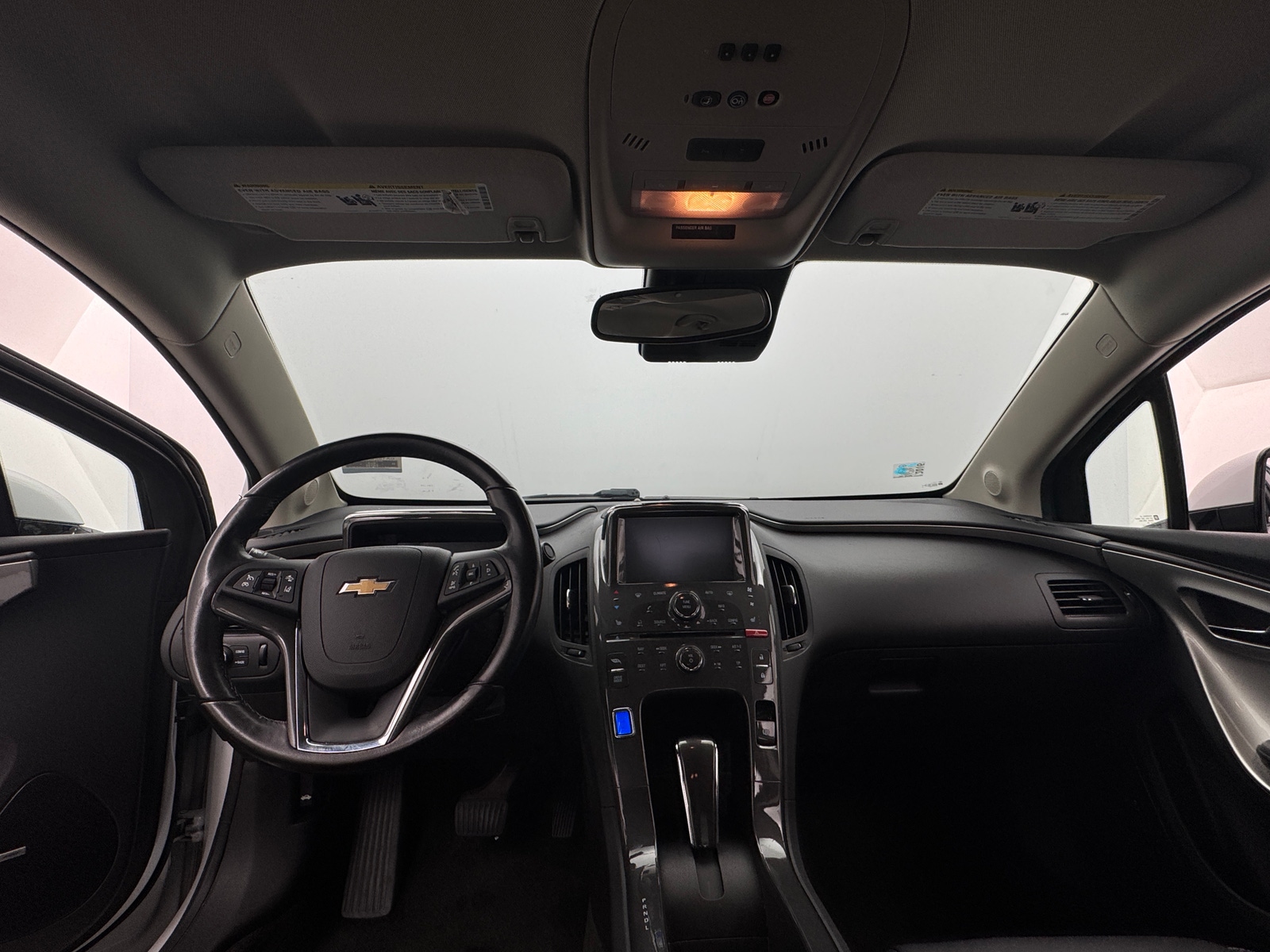 Thumbnail: 2015 Chevrolet Volt - 2