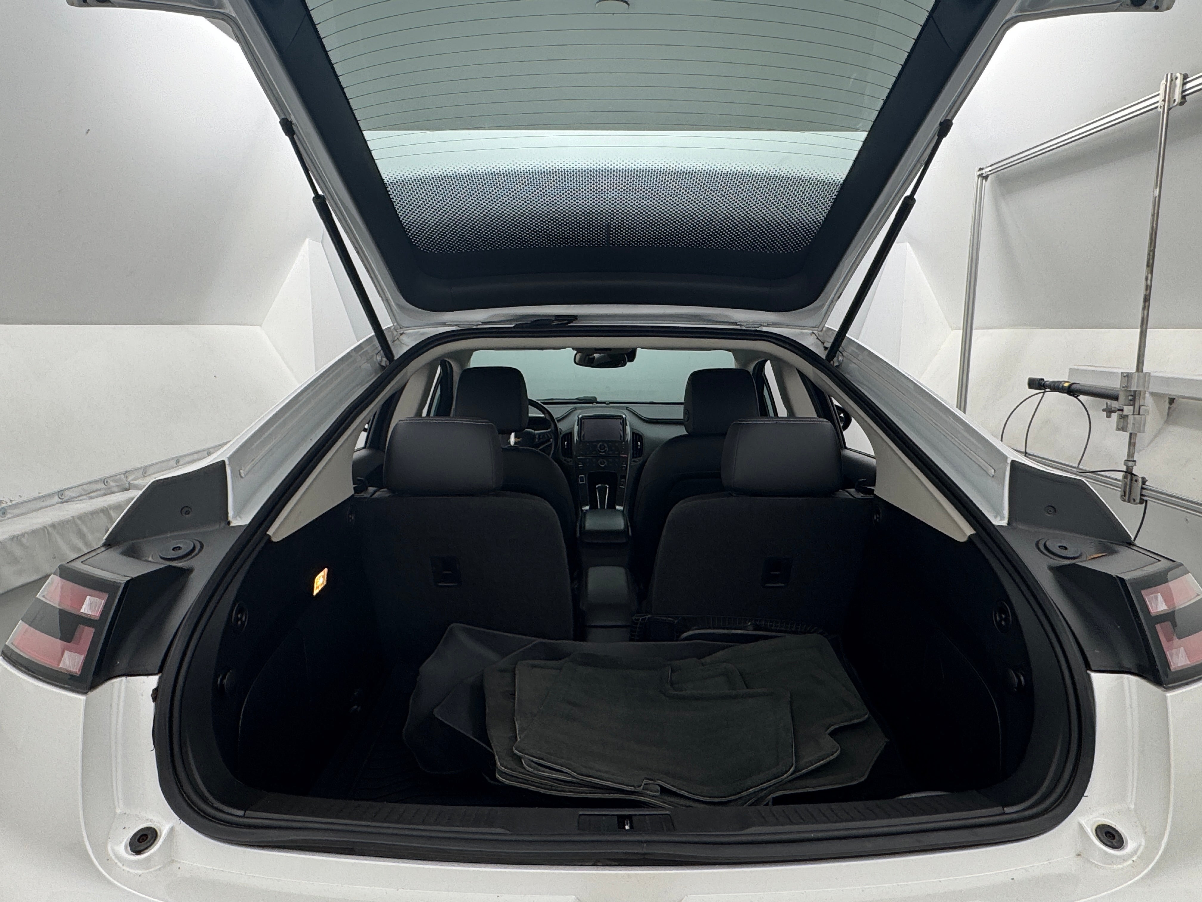 2015 Chevrolet Volt Base 6