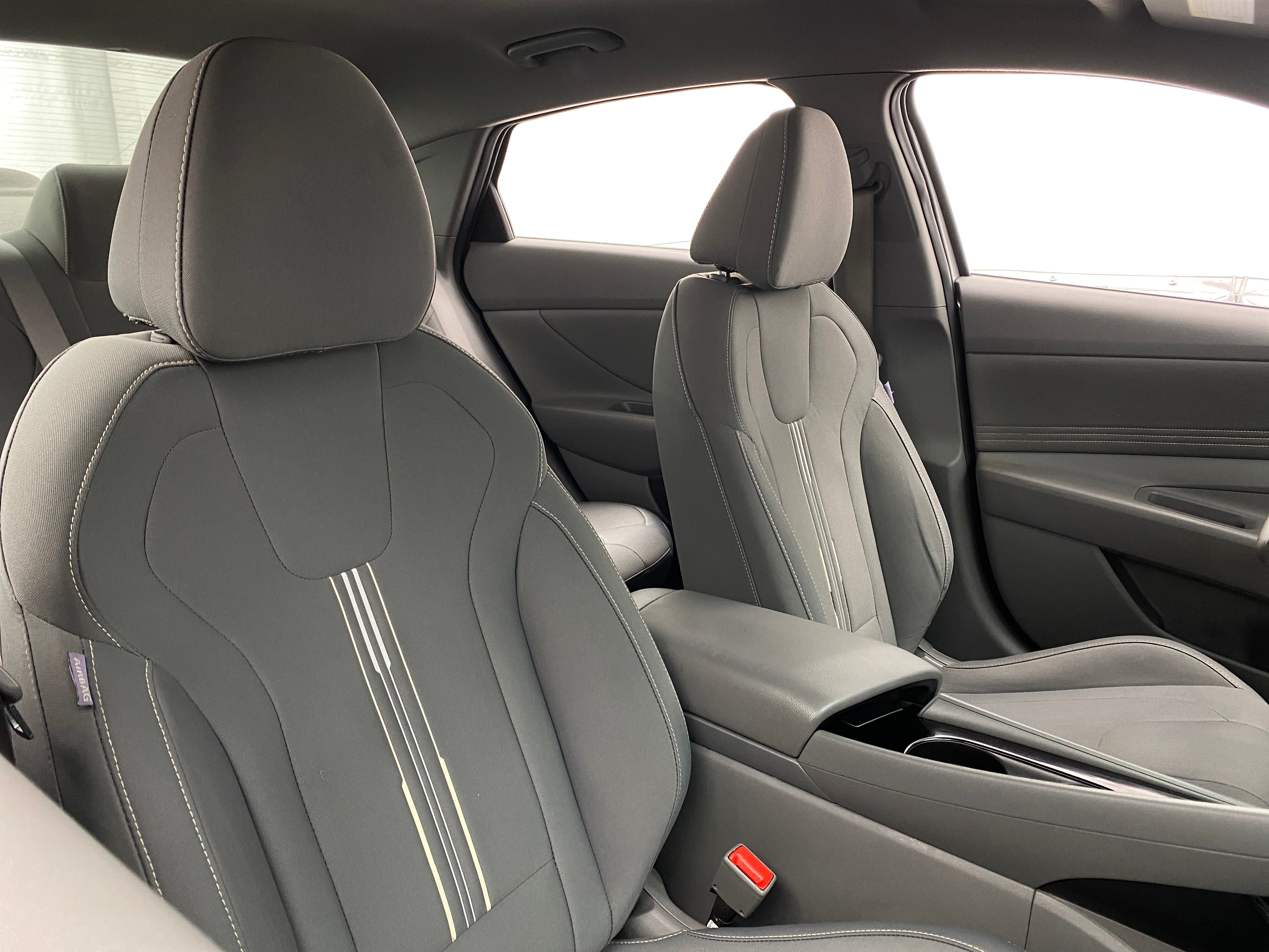 2022 Hyundai Elantra SEL 2