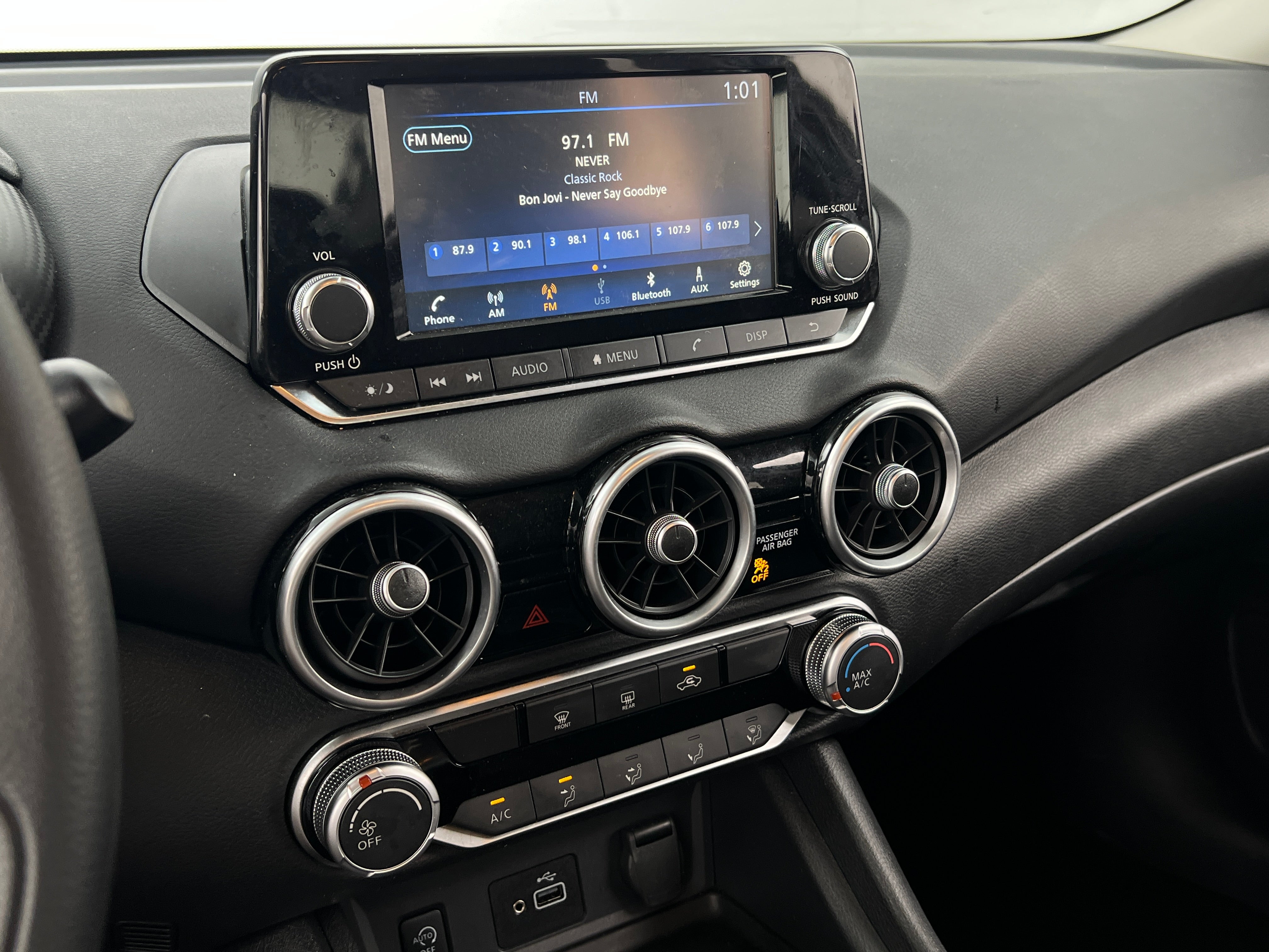 2024 Nissan Sentra S 4