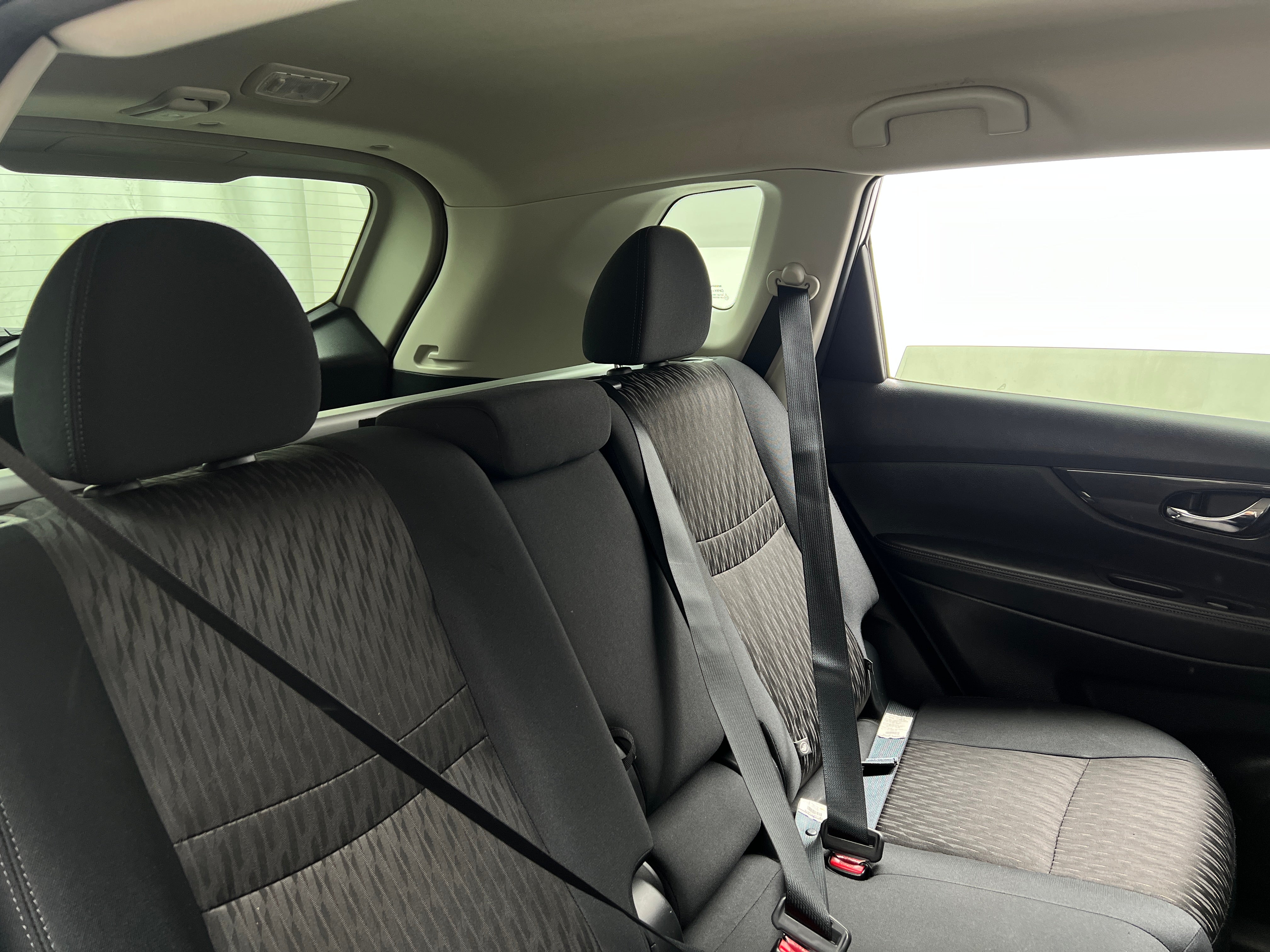 2018 Nissan Rogue SV 6
