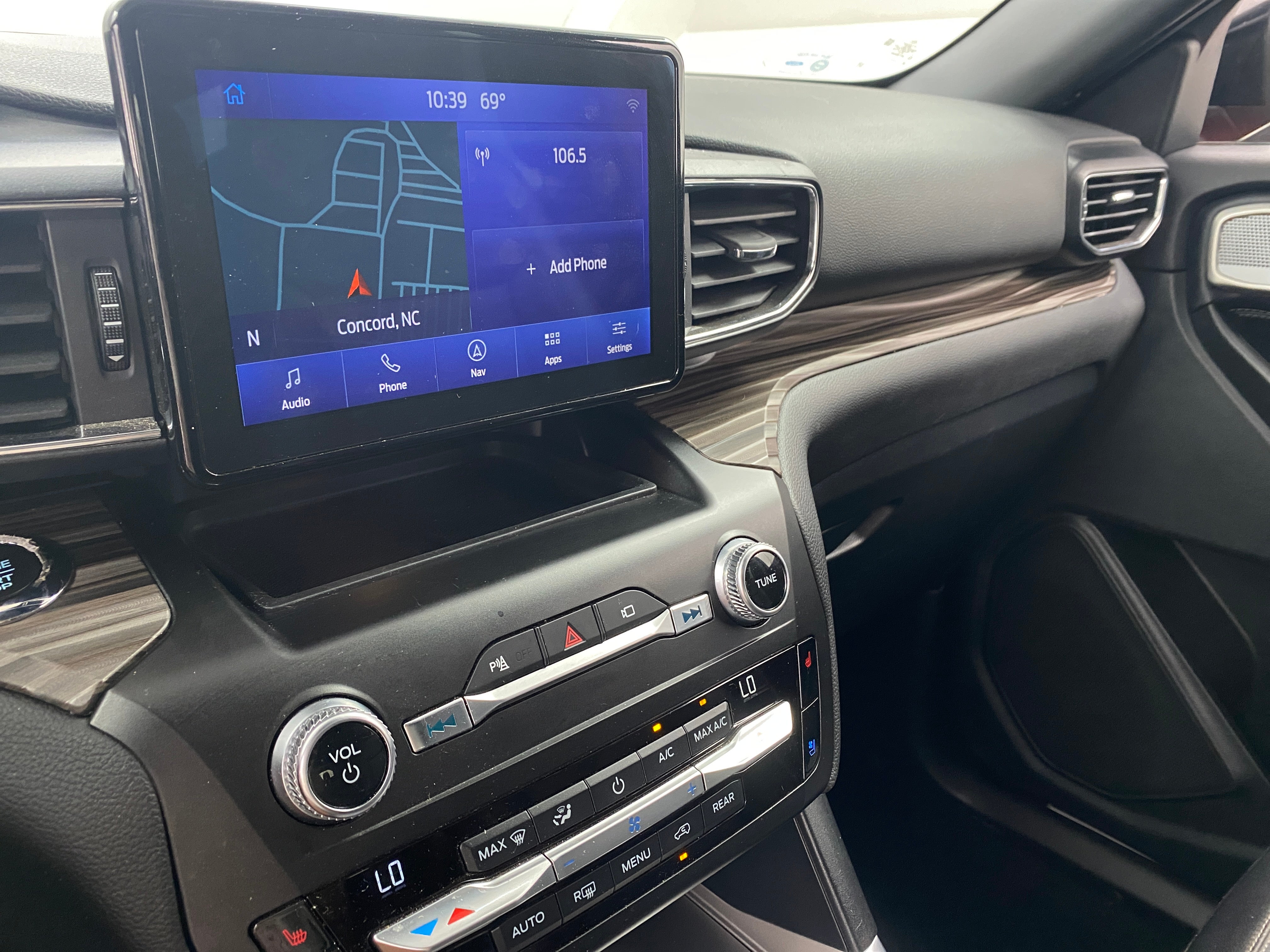2020 Ford Explorer Limited 3