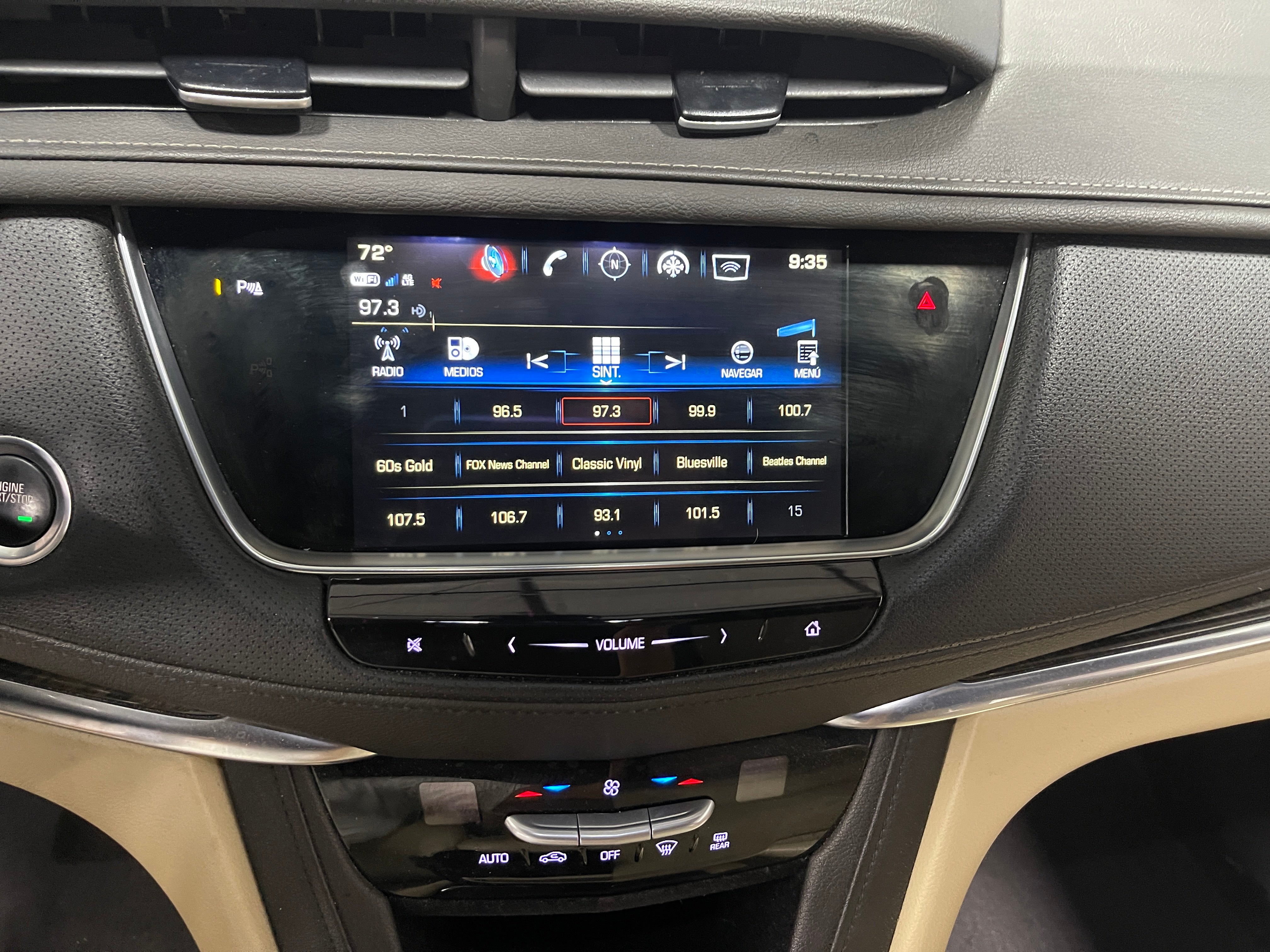 2018 Cadillac XT5 Base 3