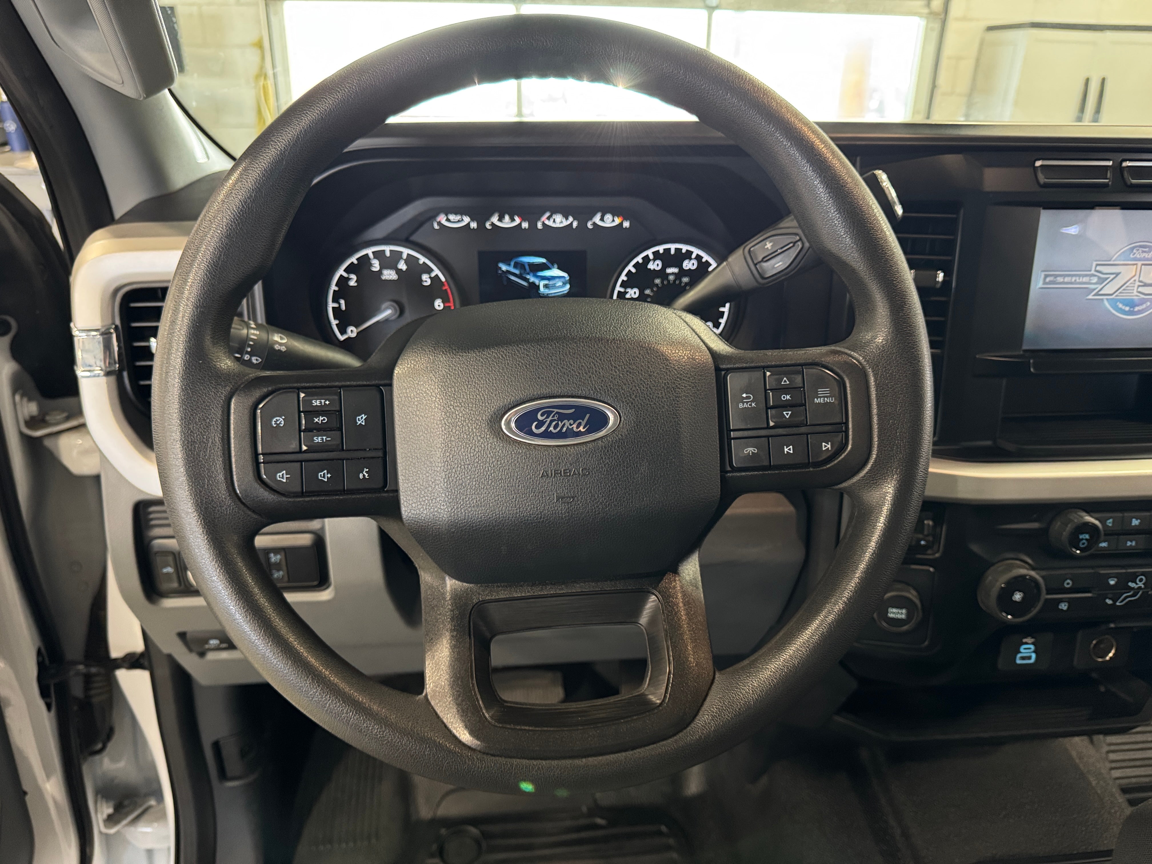 2023 Ford Econoline E-250 5
