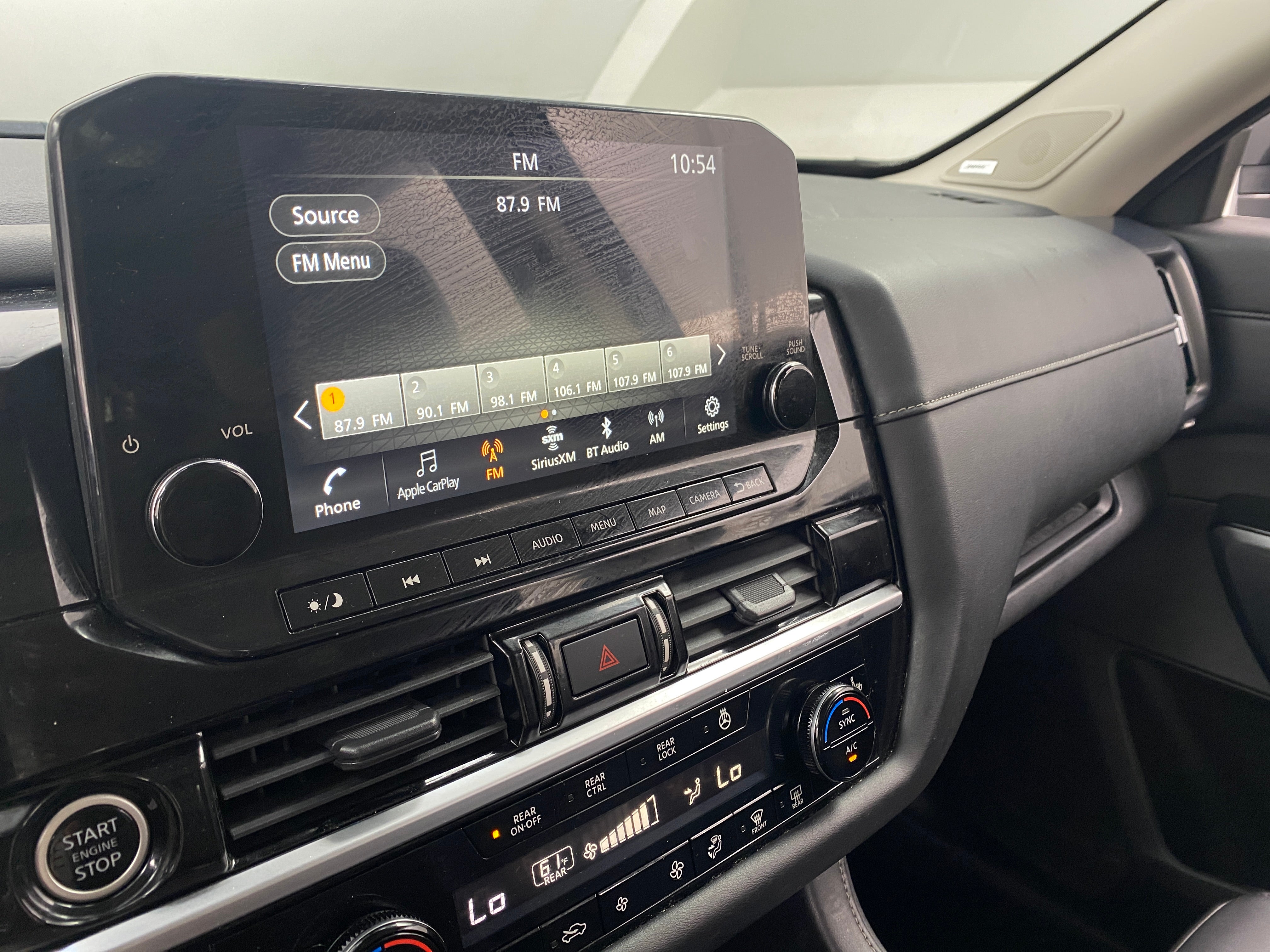2022 Nissan Pathfinder SL 3
