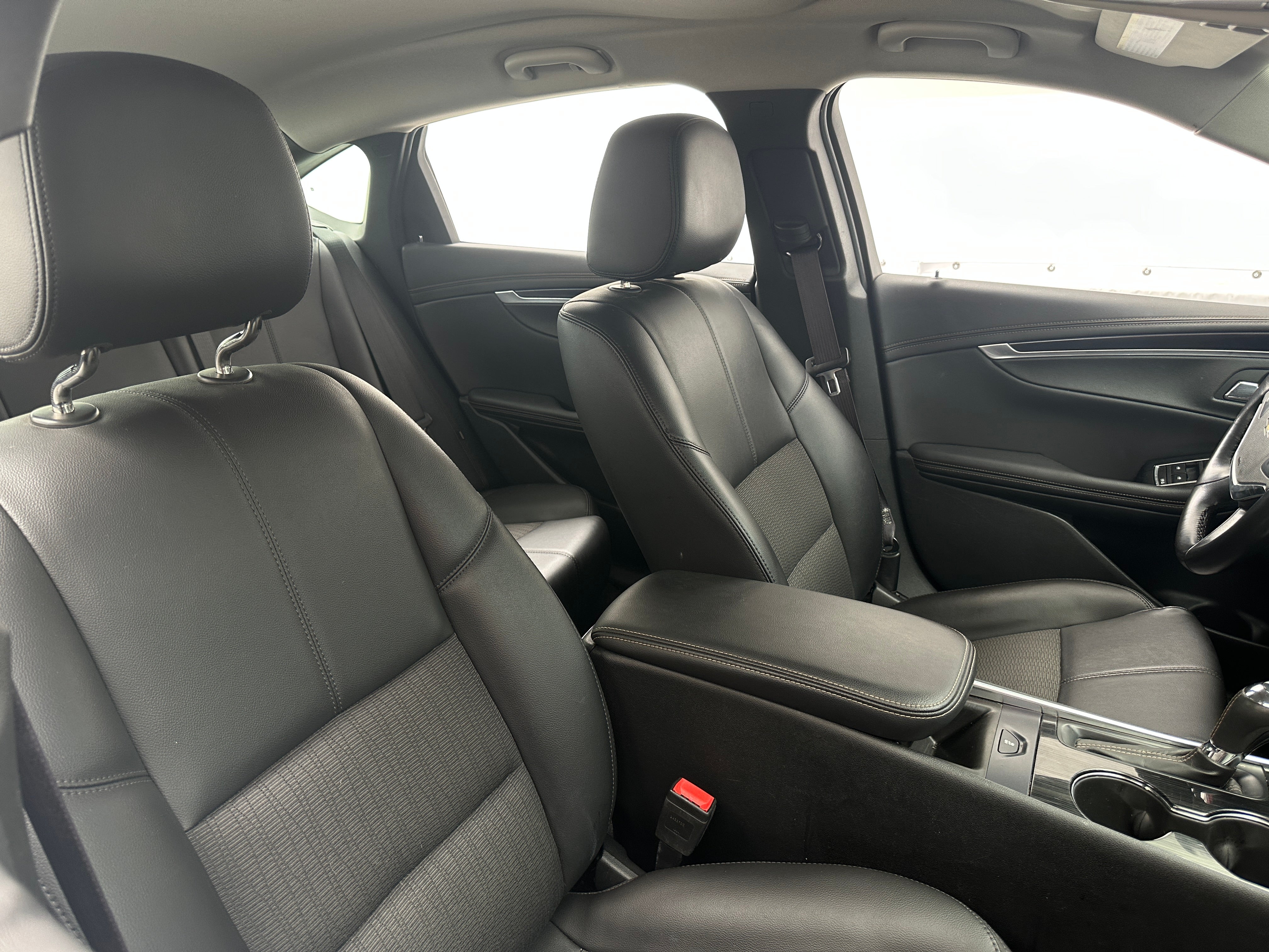 2017 Chevrolet Impala LT 2