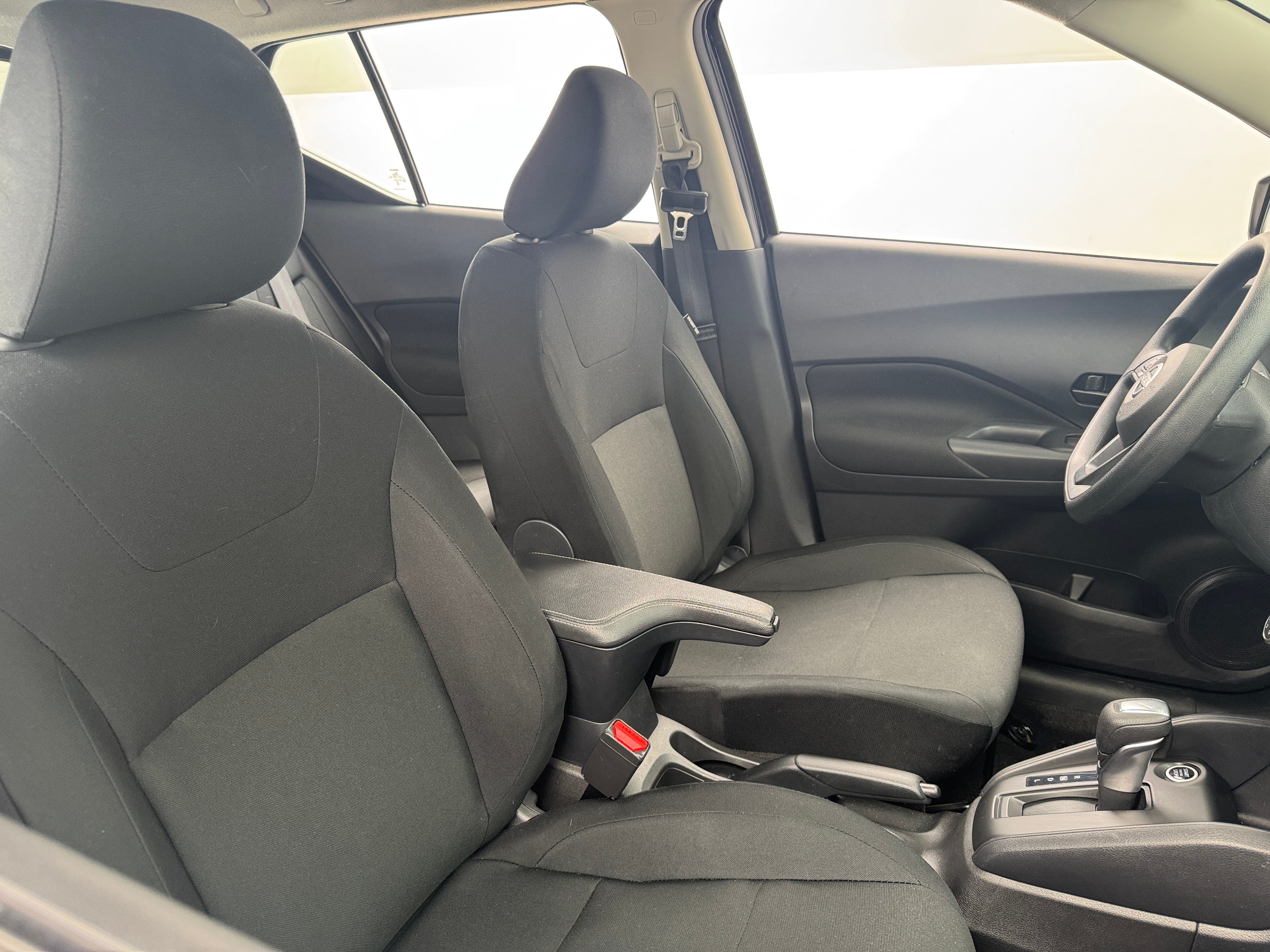 2024 Nissan Kicks S 2