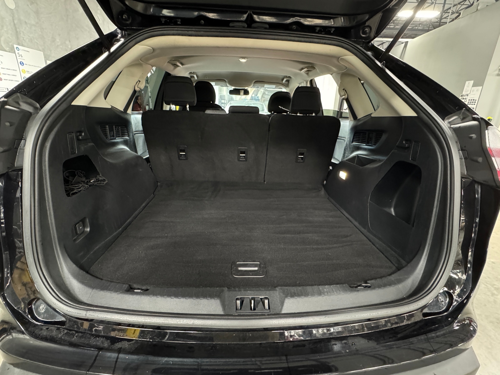 Thumbnail: 2019 Ford Edge - 7