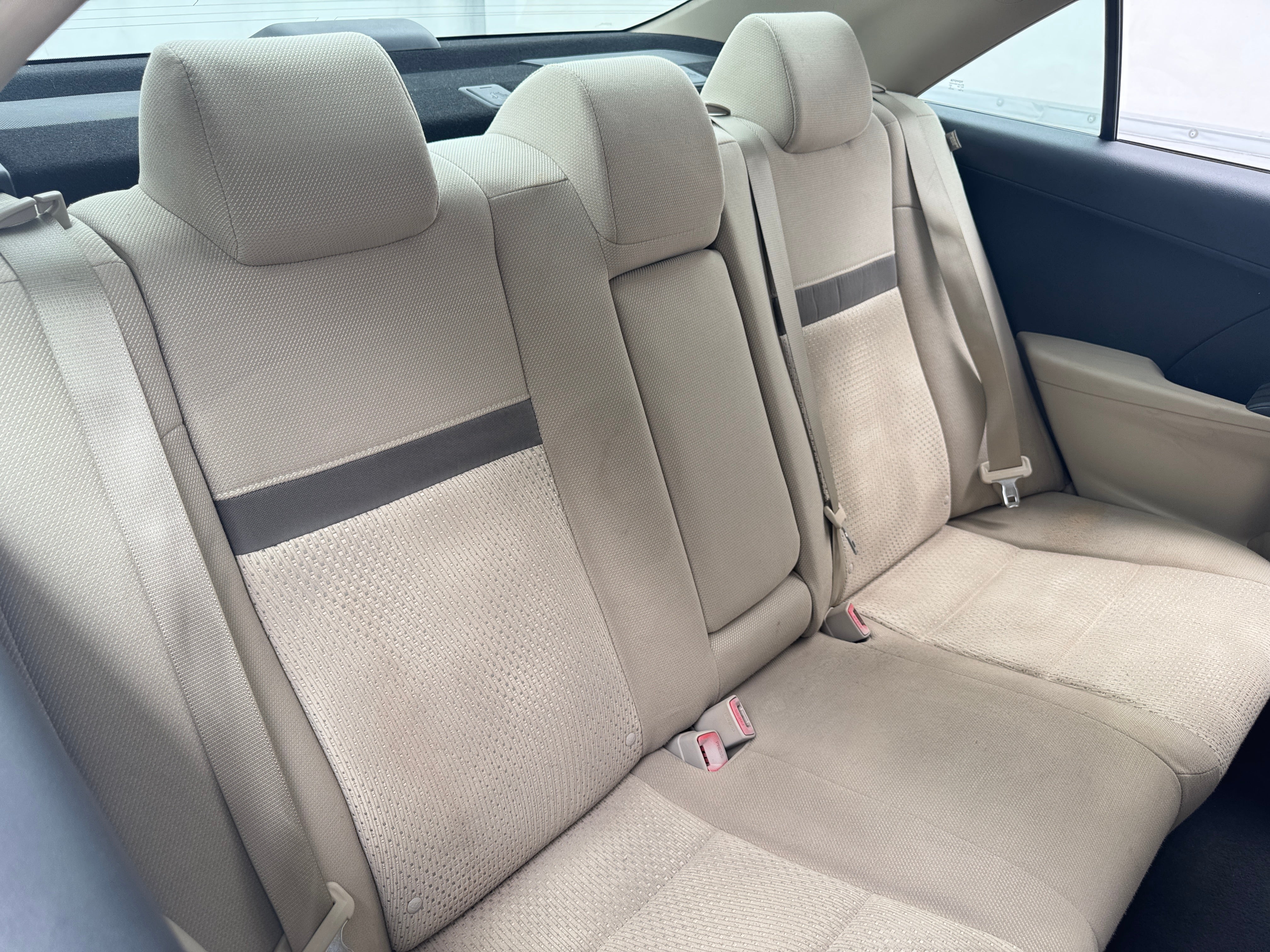 2014 Toyota Camry LE 6