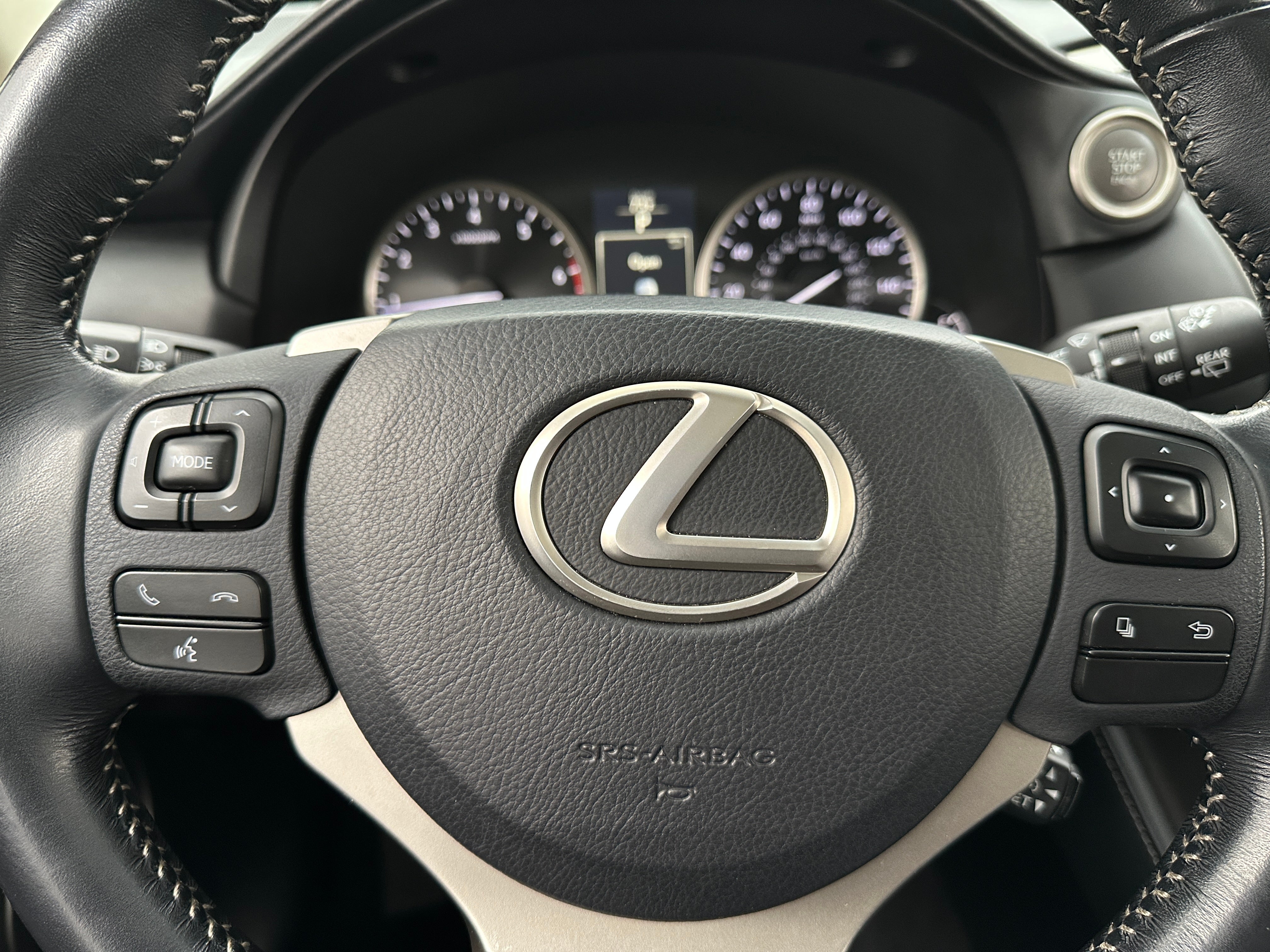 2015 Lexus NX 200t 4