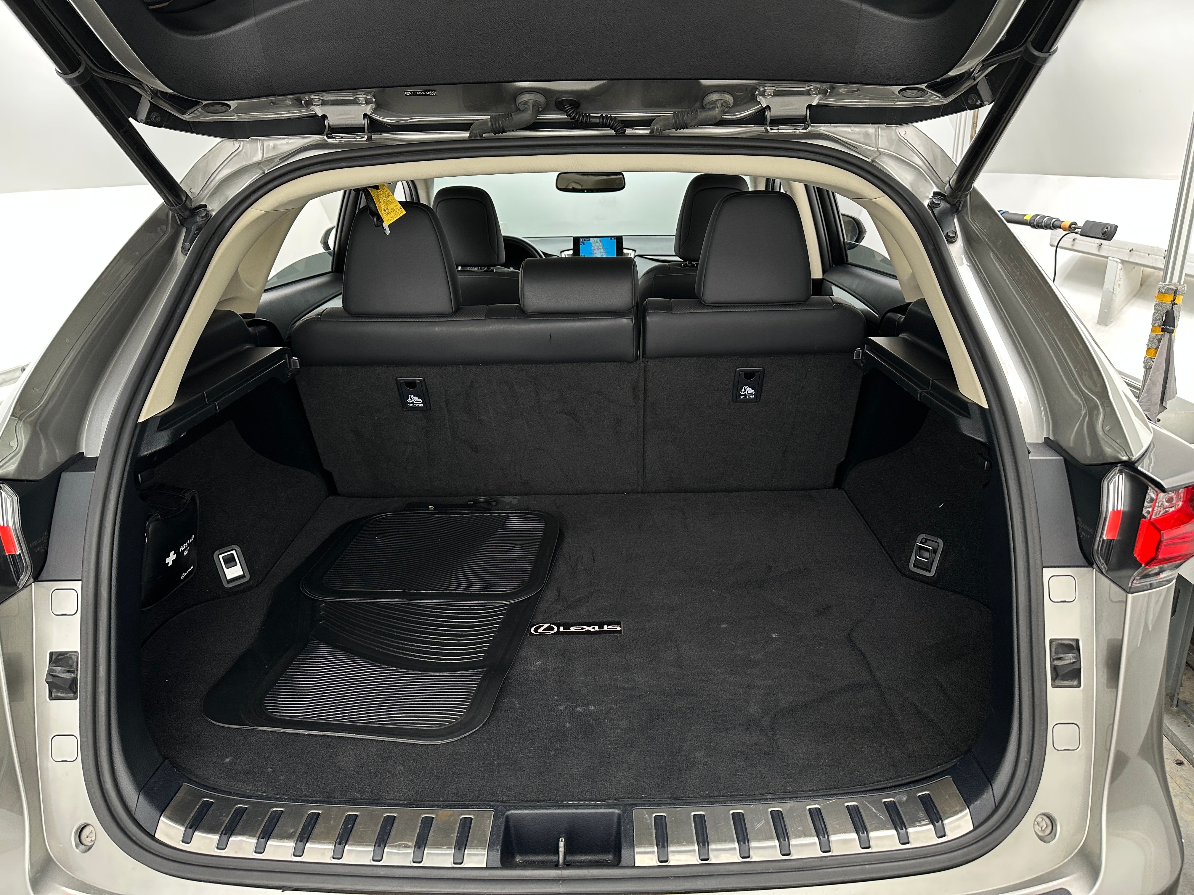 2015 Lexus NX 200t 6