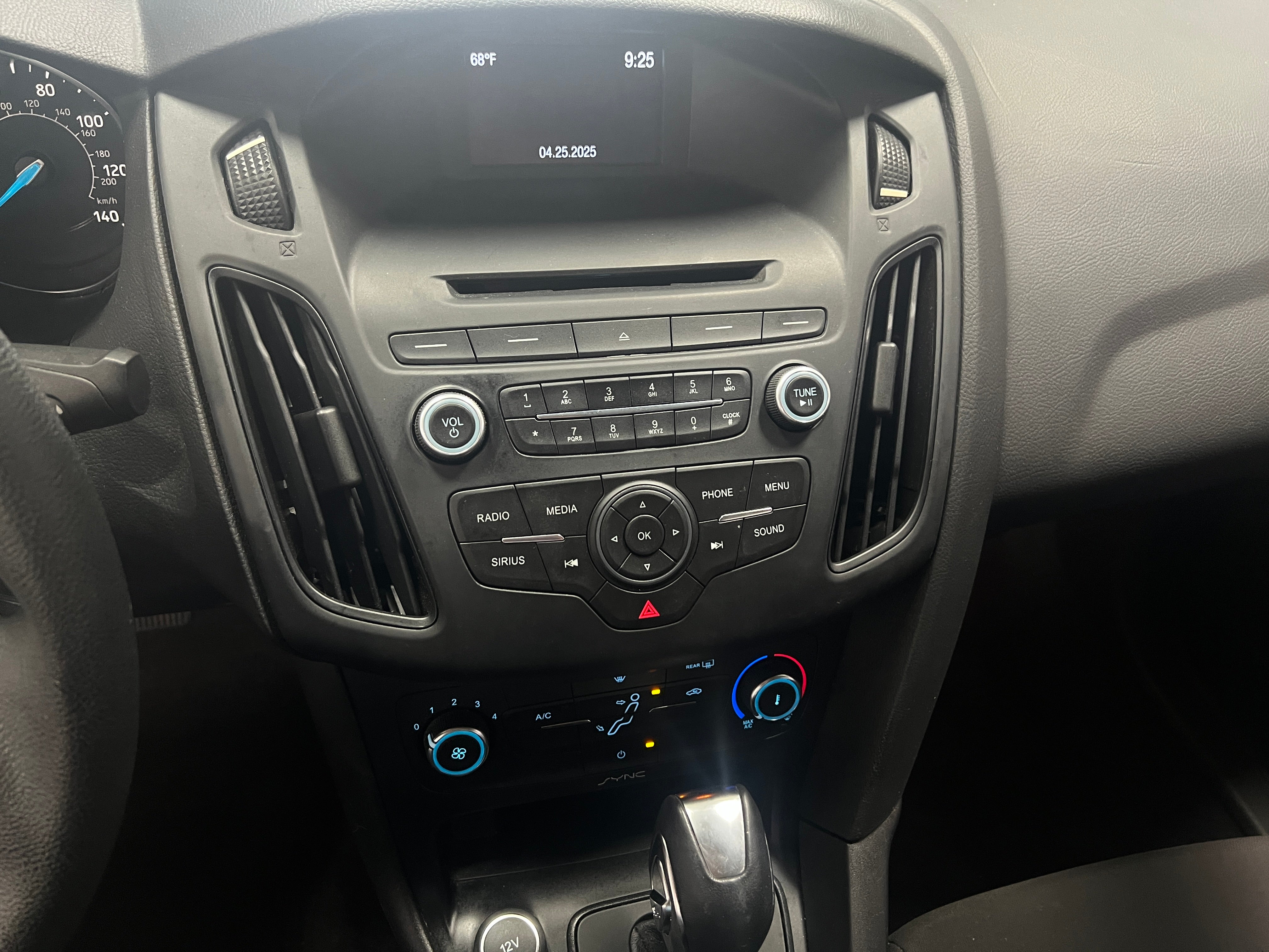 2016 Ford Focus SE 4