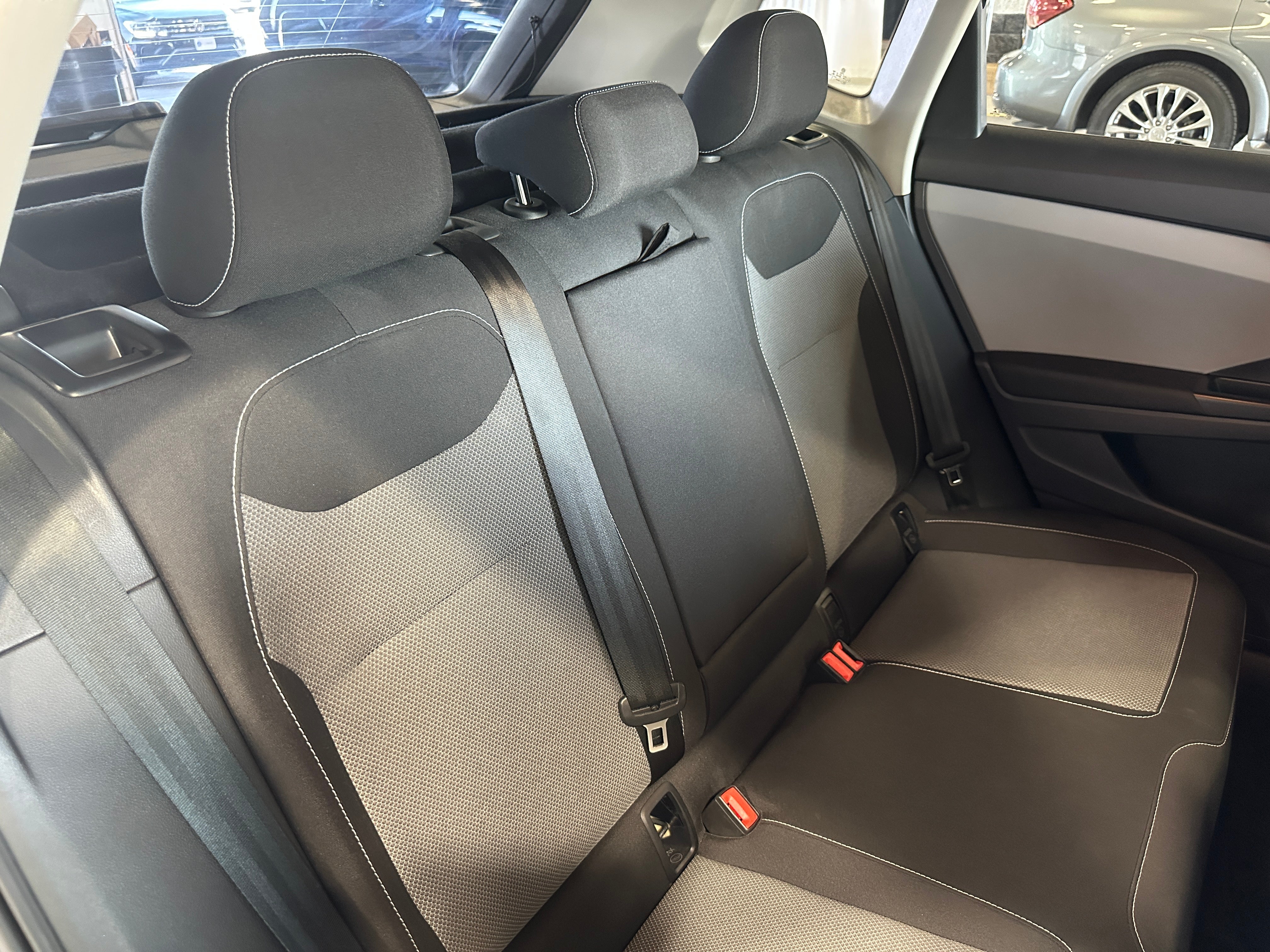 2022 Volkswagen Taos S 6
