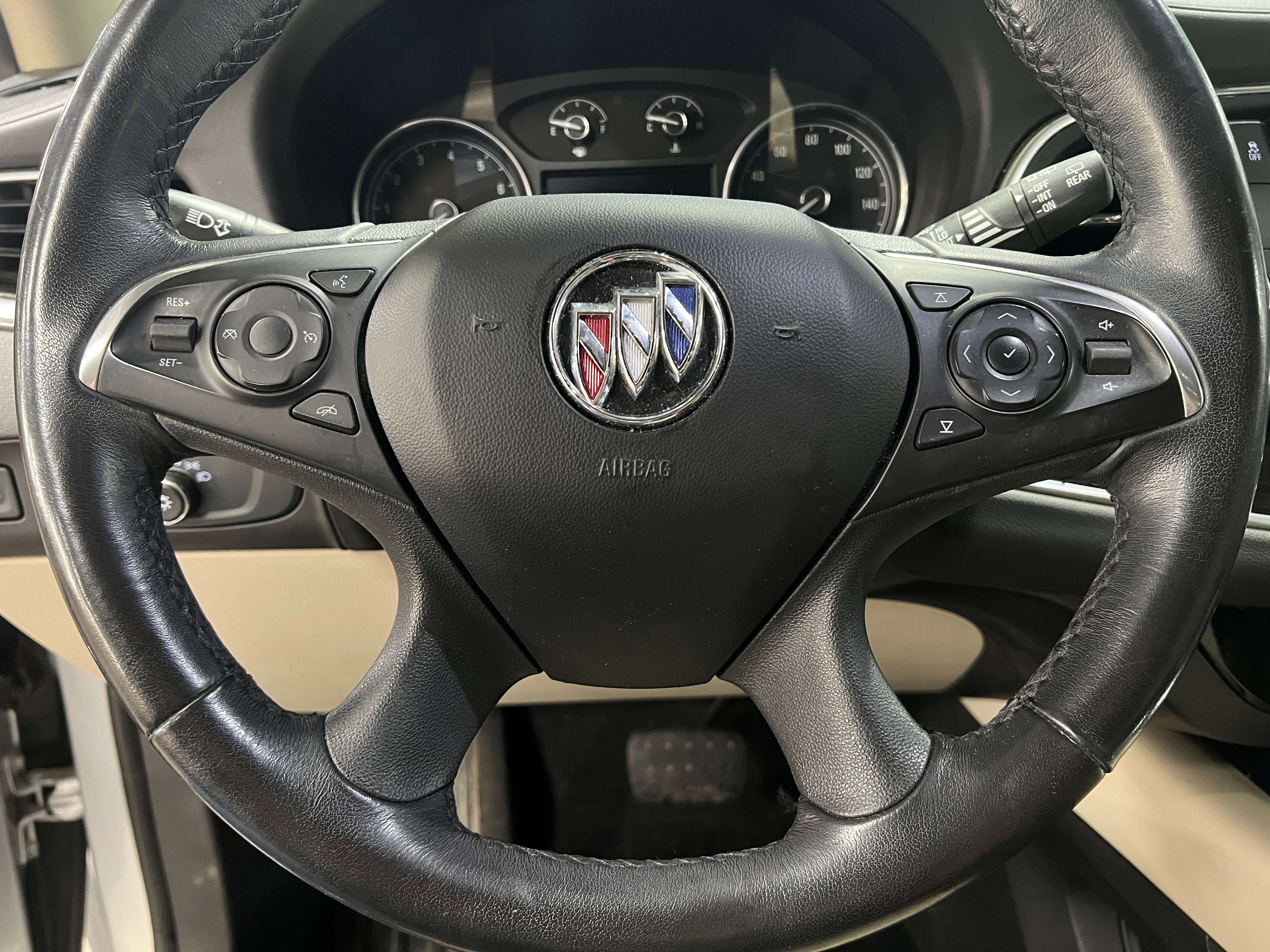 2021 Buick Enclave Essence 4