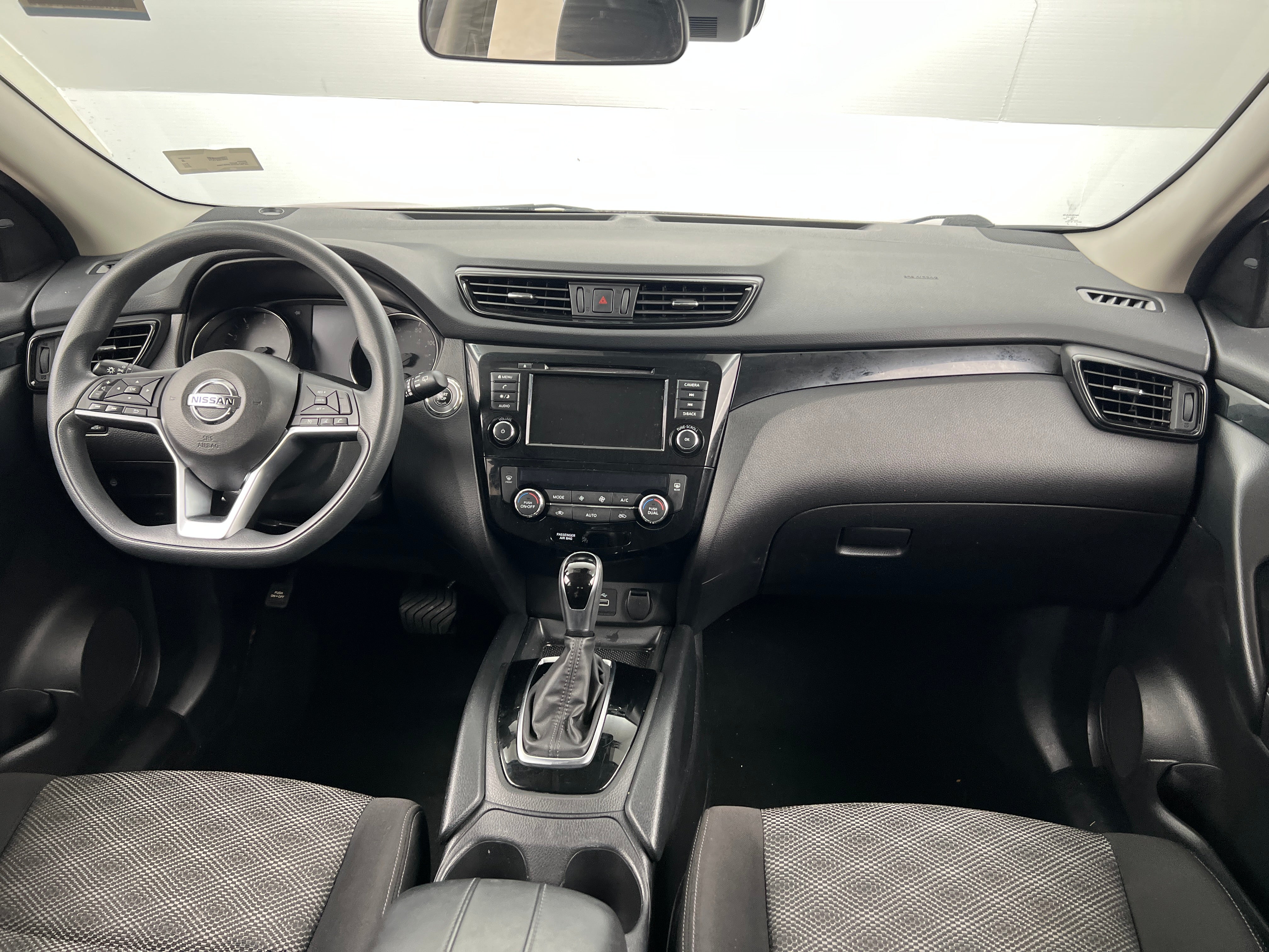 2020 Nissan Rogue Sport SV 3
