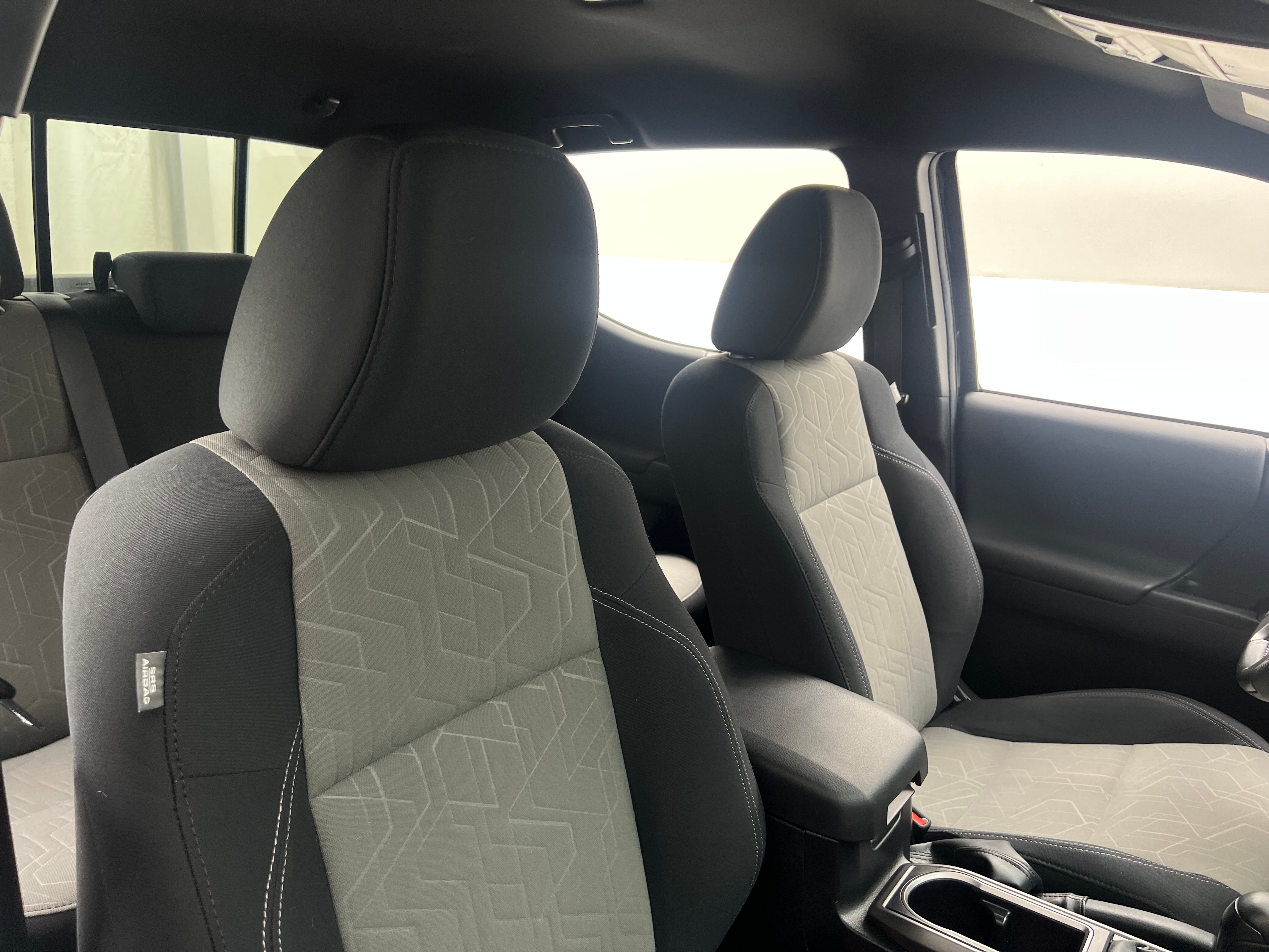 2023 Toyota Tacoma TRD Sport 2