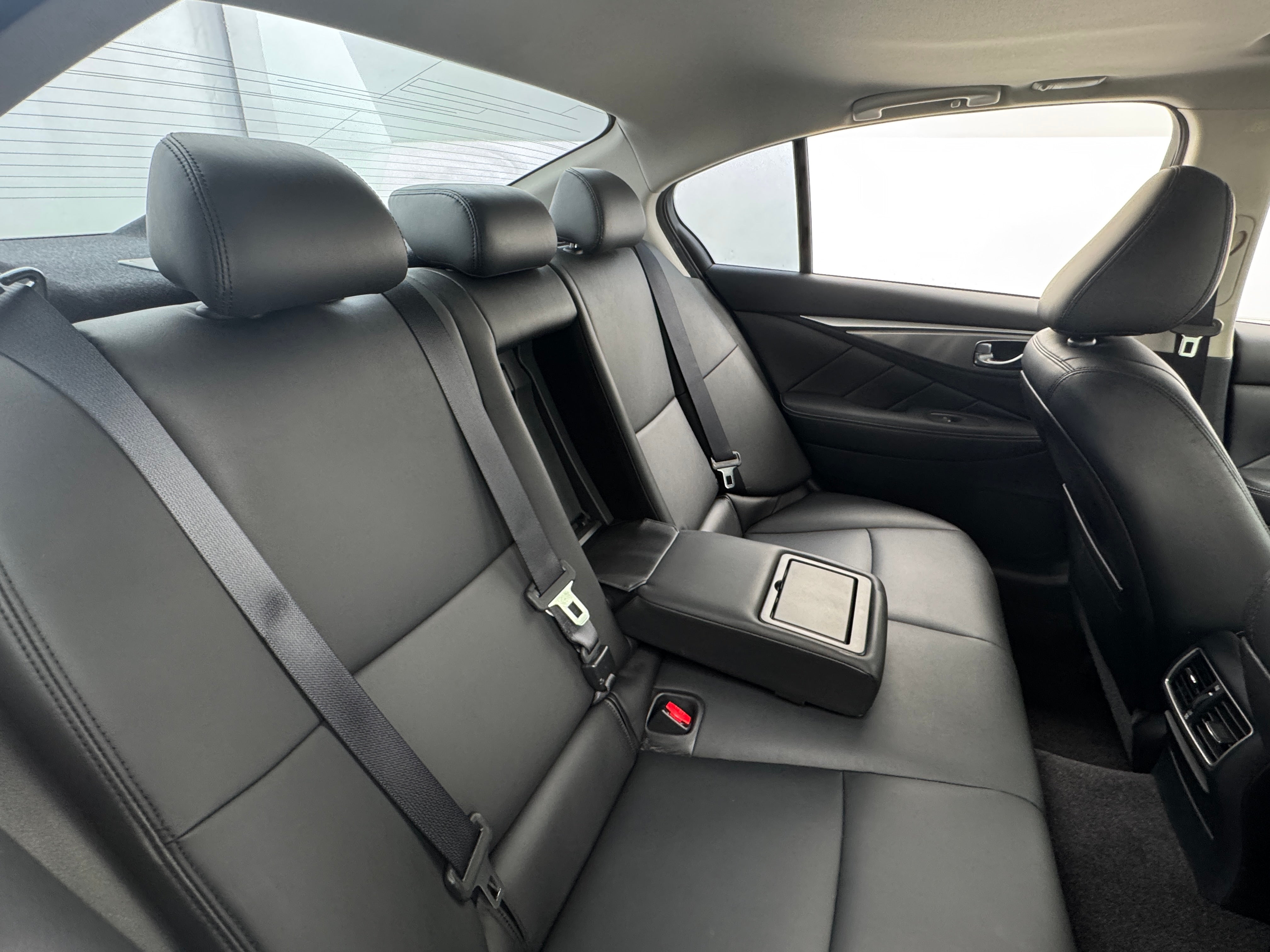 2016 INFINITI Q50 Premium 5