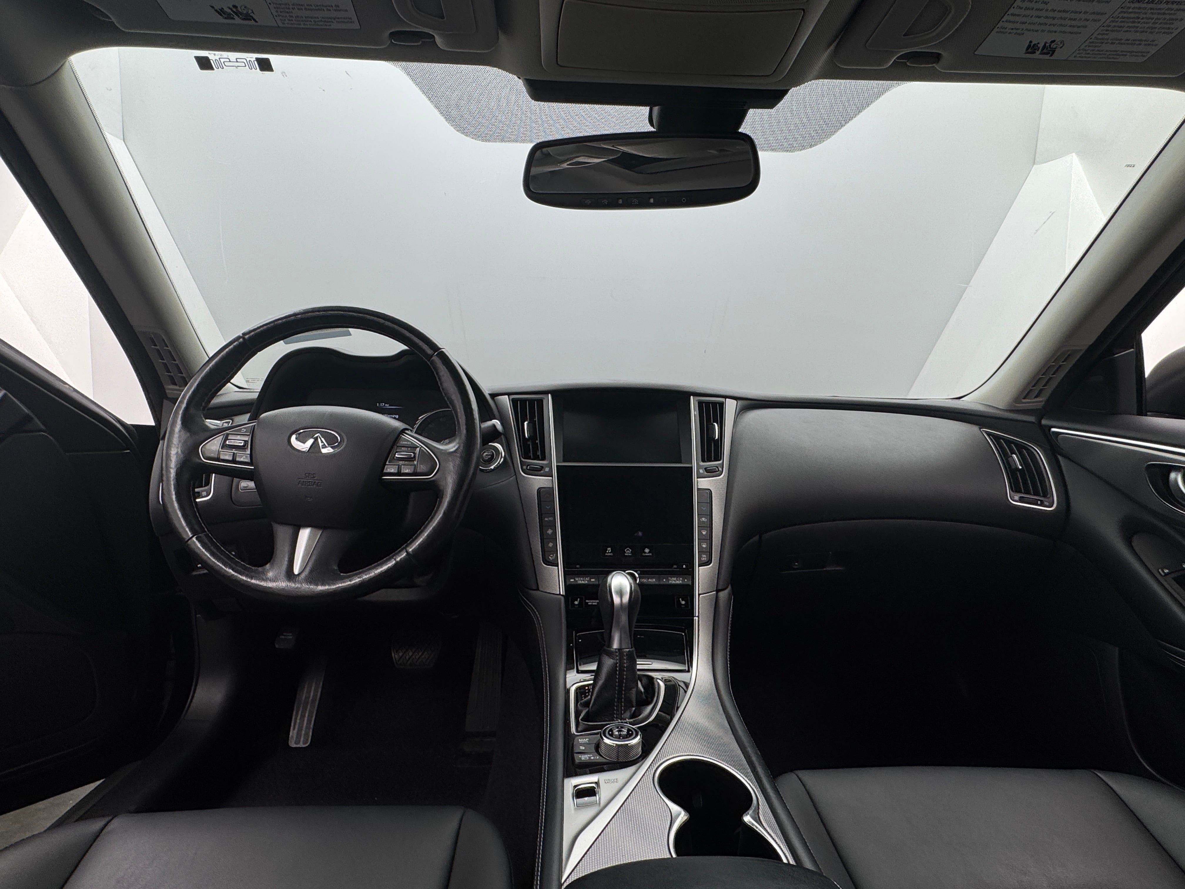 2016 INFINITI Q50 Premium 2