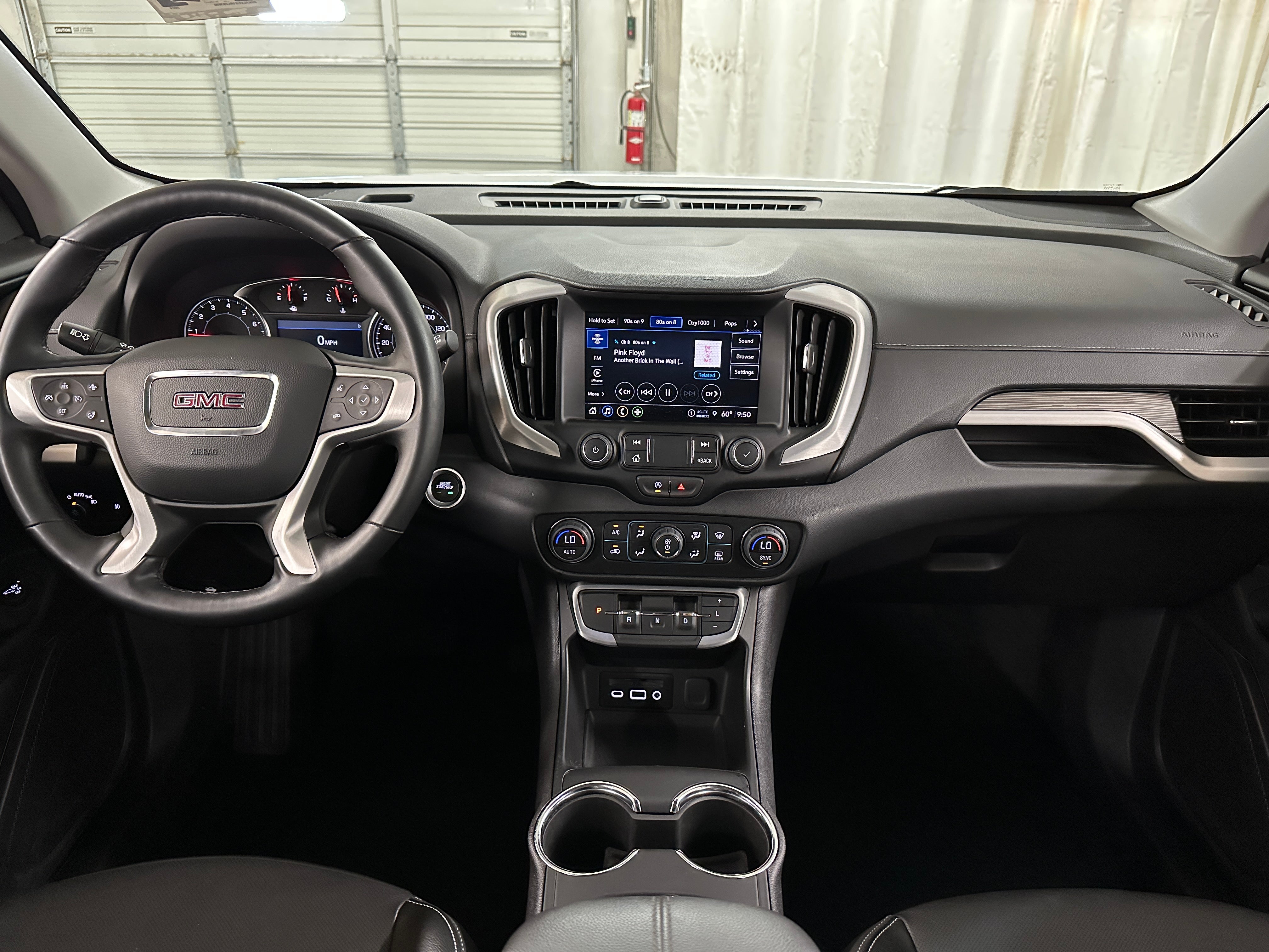 2024 GMC Terrain SLT 2