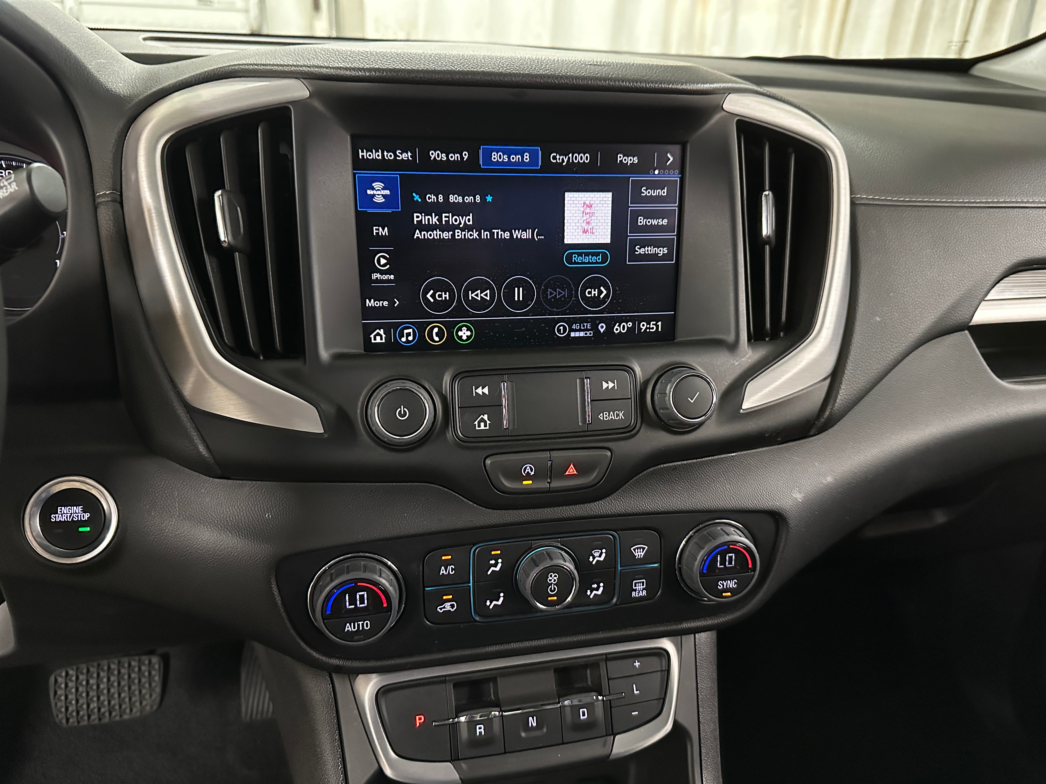2024 GMC Terrain SLT 3