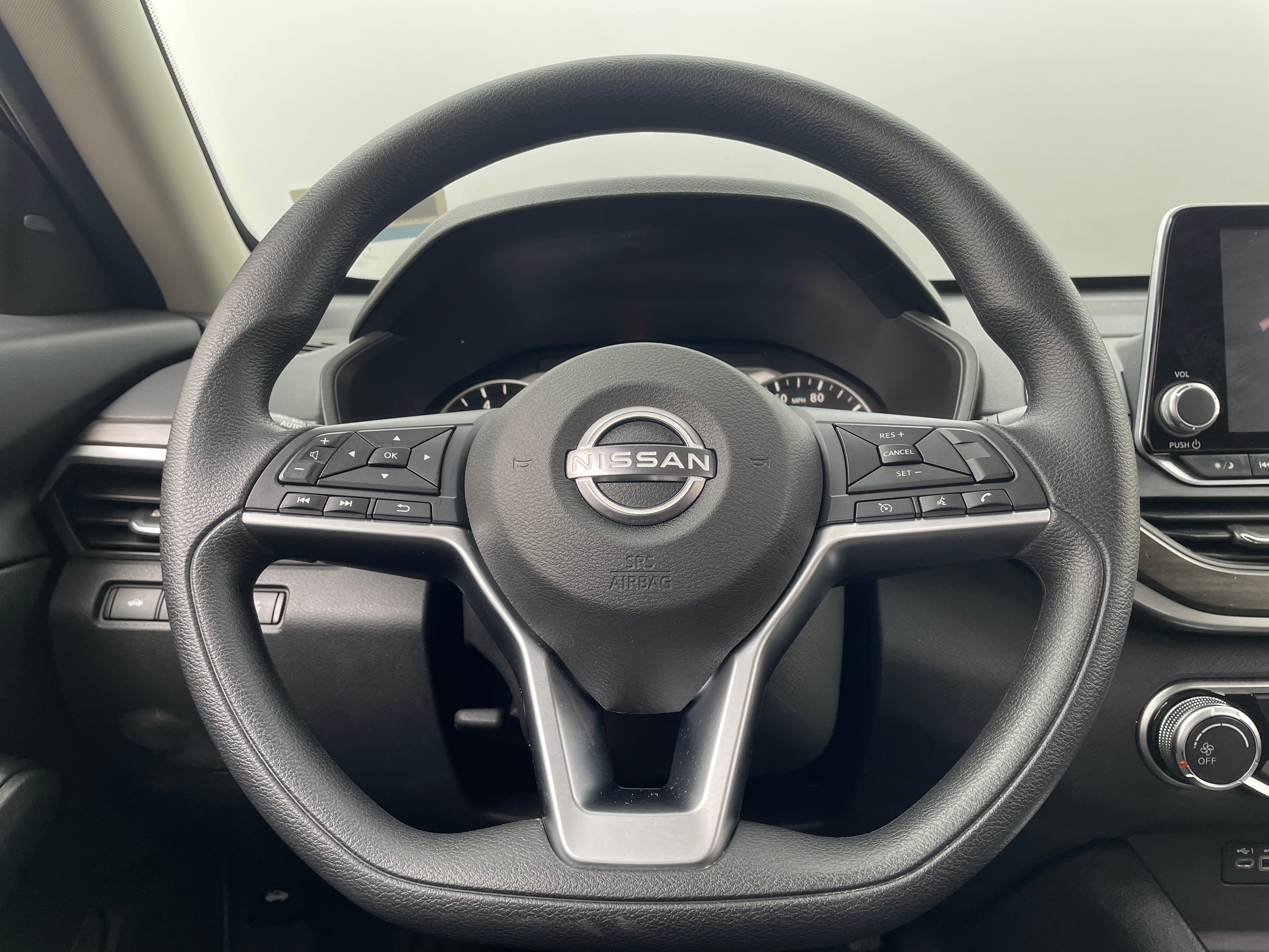 2024 Nissan Altima SV 5