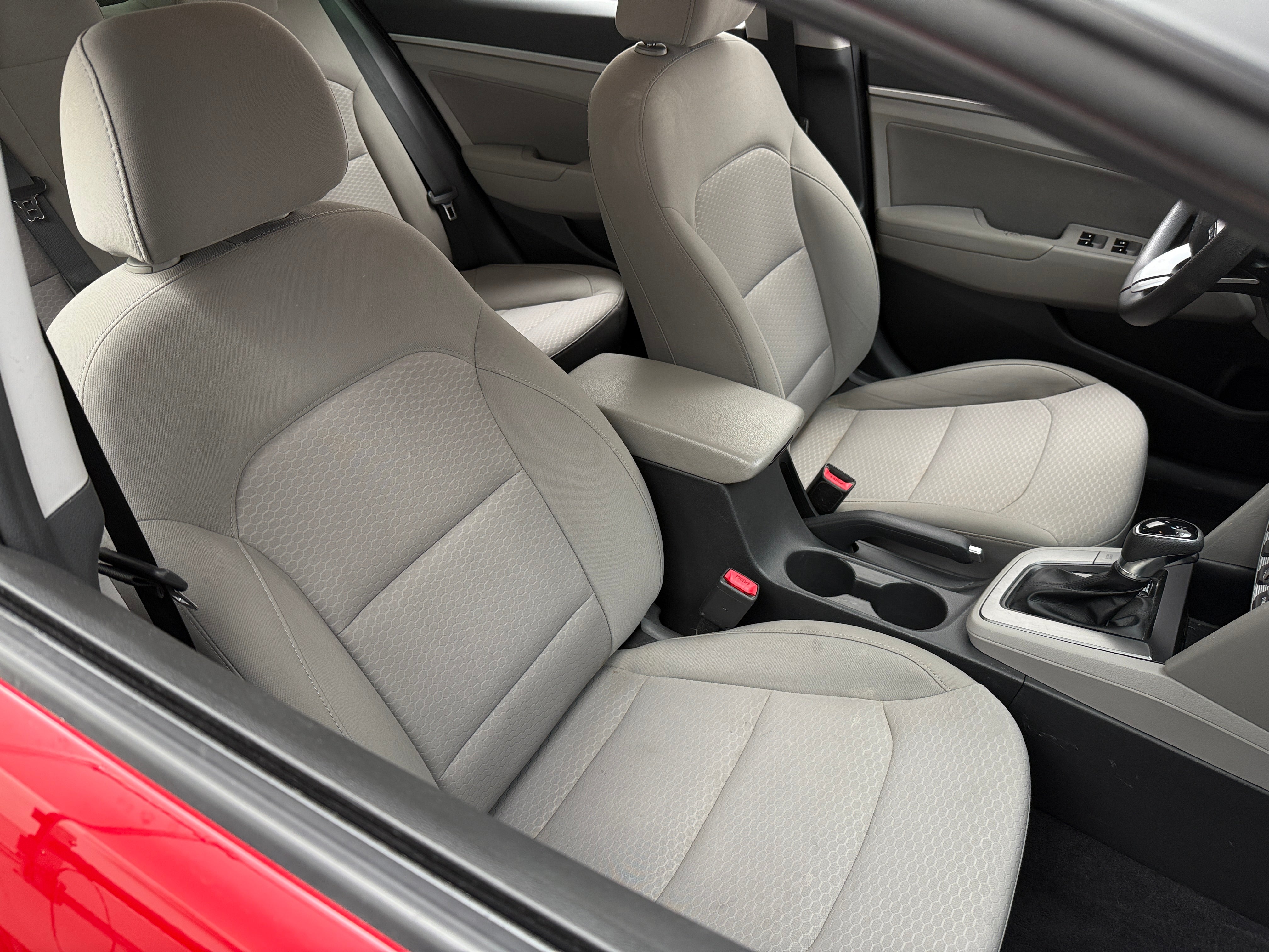 2020 Hyundai Elantra SEL 2