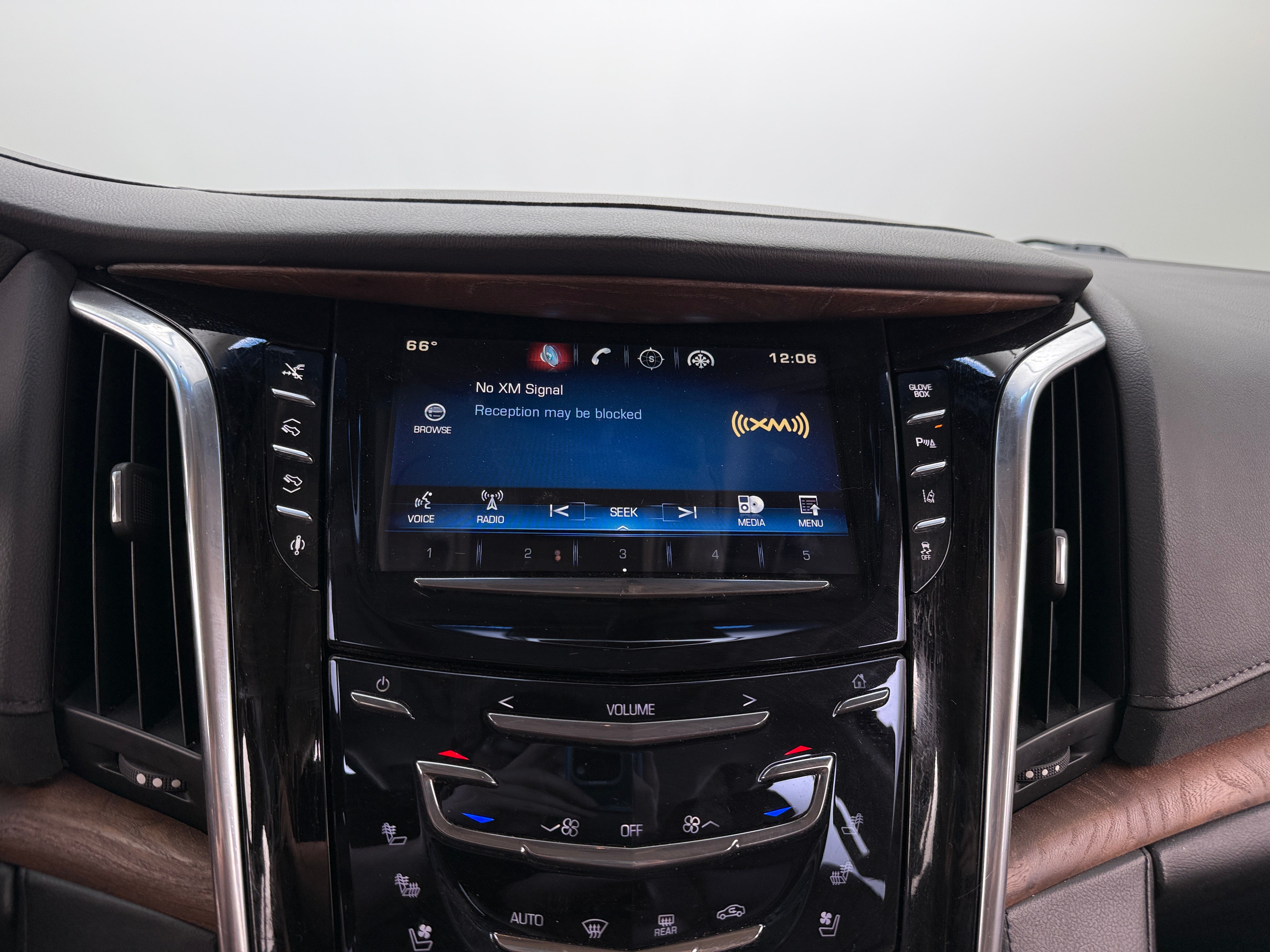 2015 Cadillac Escalade Premium 3