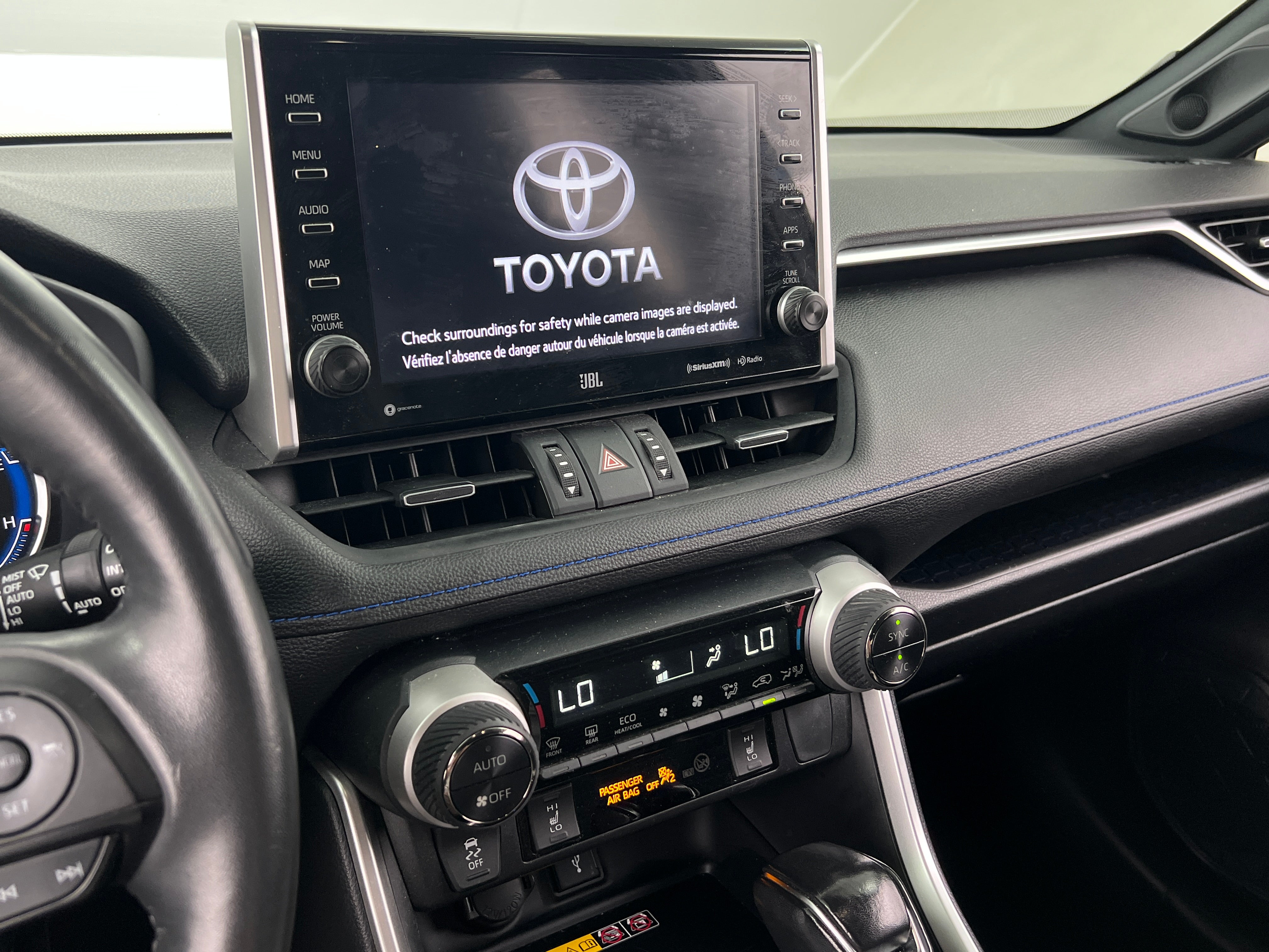 2022 Toyota RAV4 XSE 3