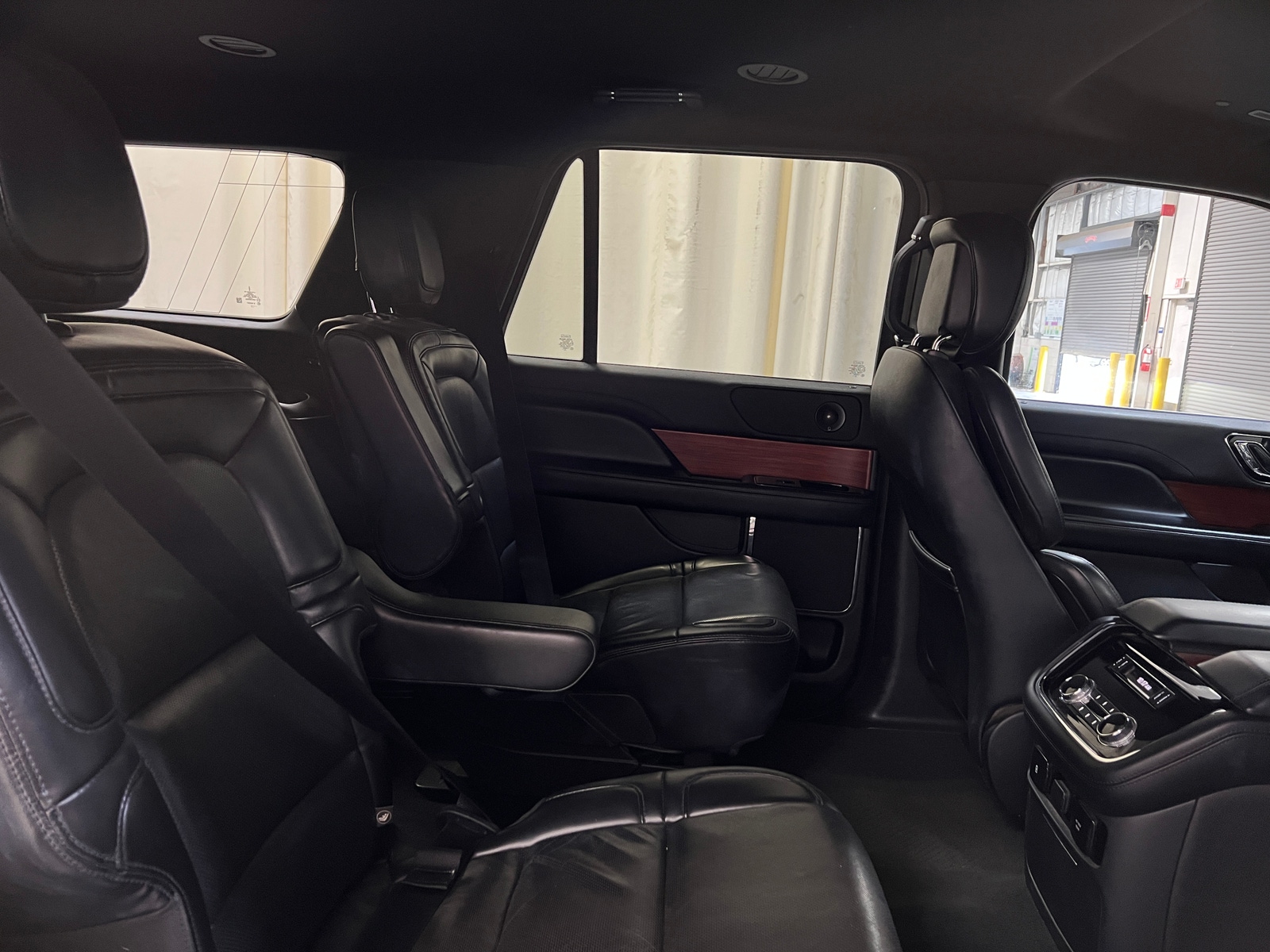 Thumbnail: 2020 Lincoln Navigator L - 5