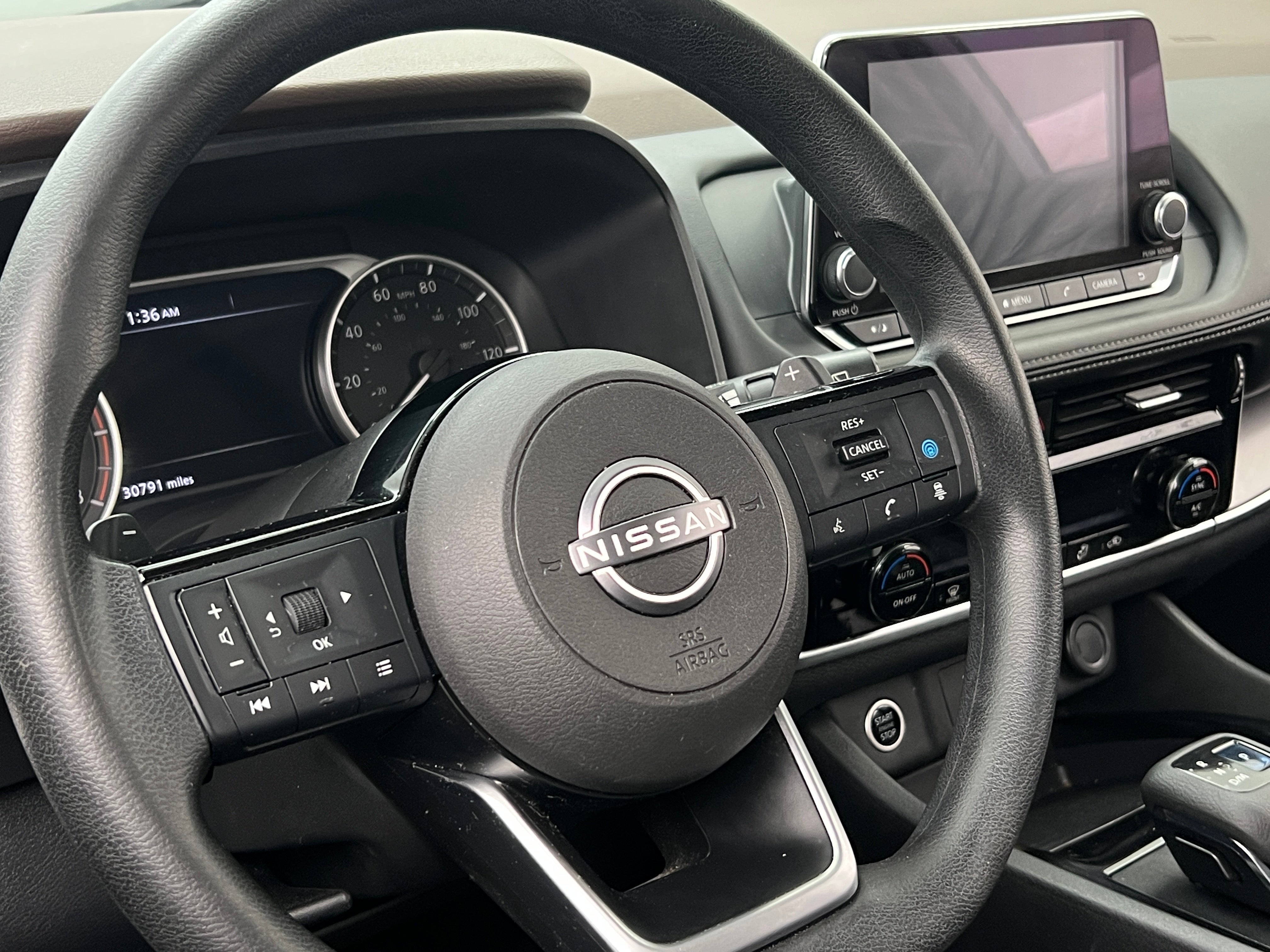 2022 Nissan Rogue SV 5