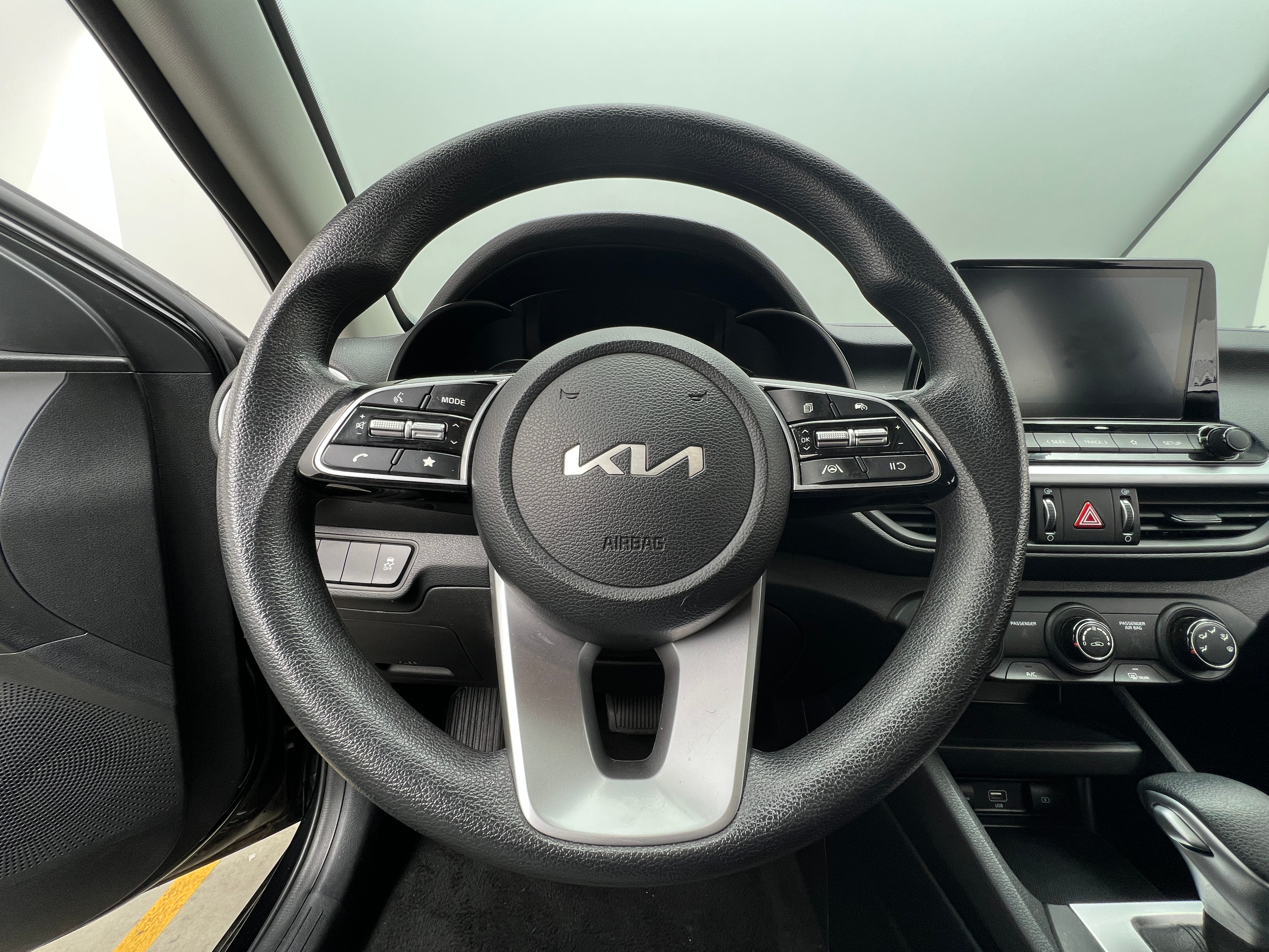 2024 Kia Forte LXS 5