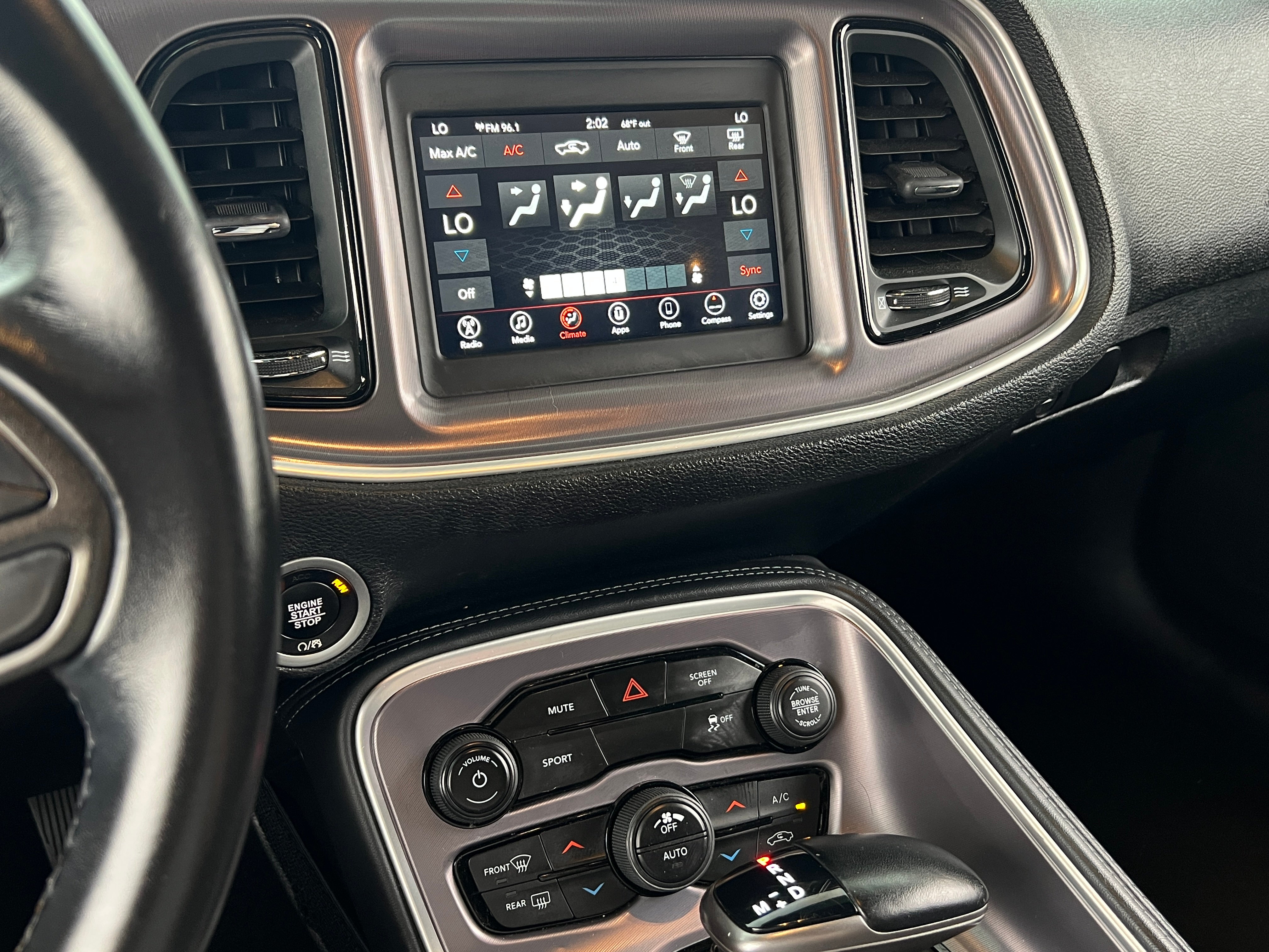 2020 Dodge Challenger SXT 3