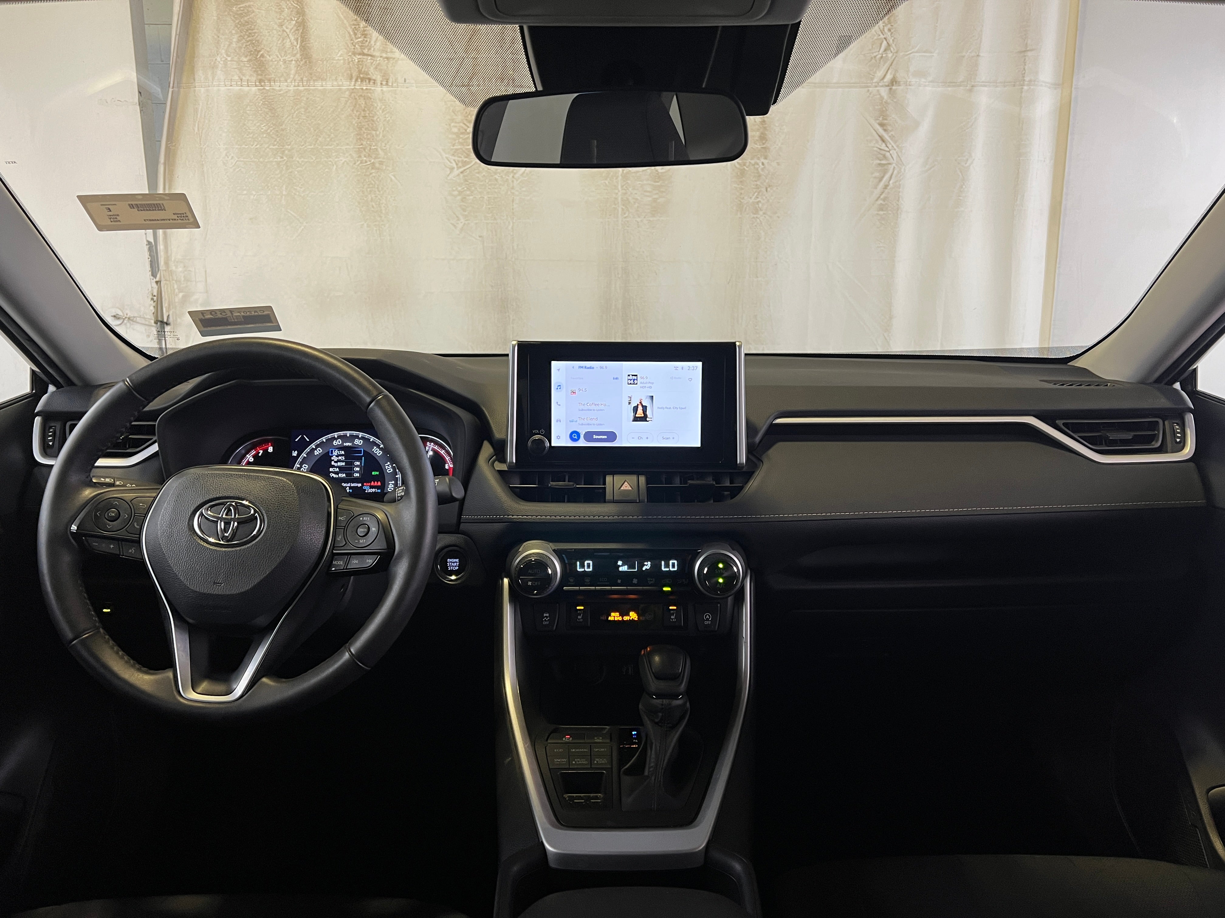 2024 Toyota RAV4 XLE 3