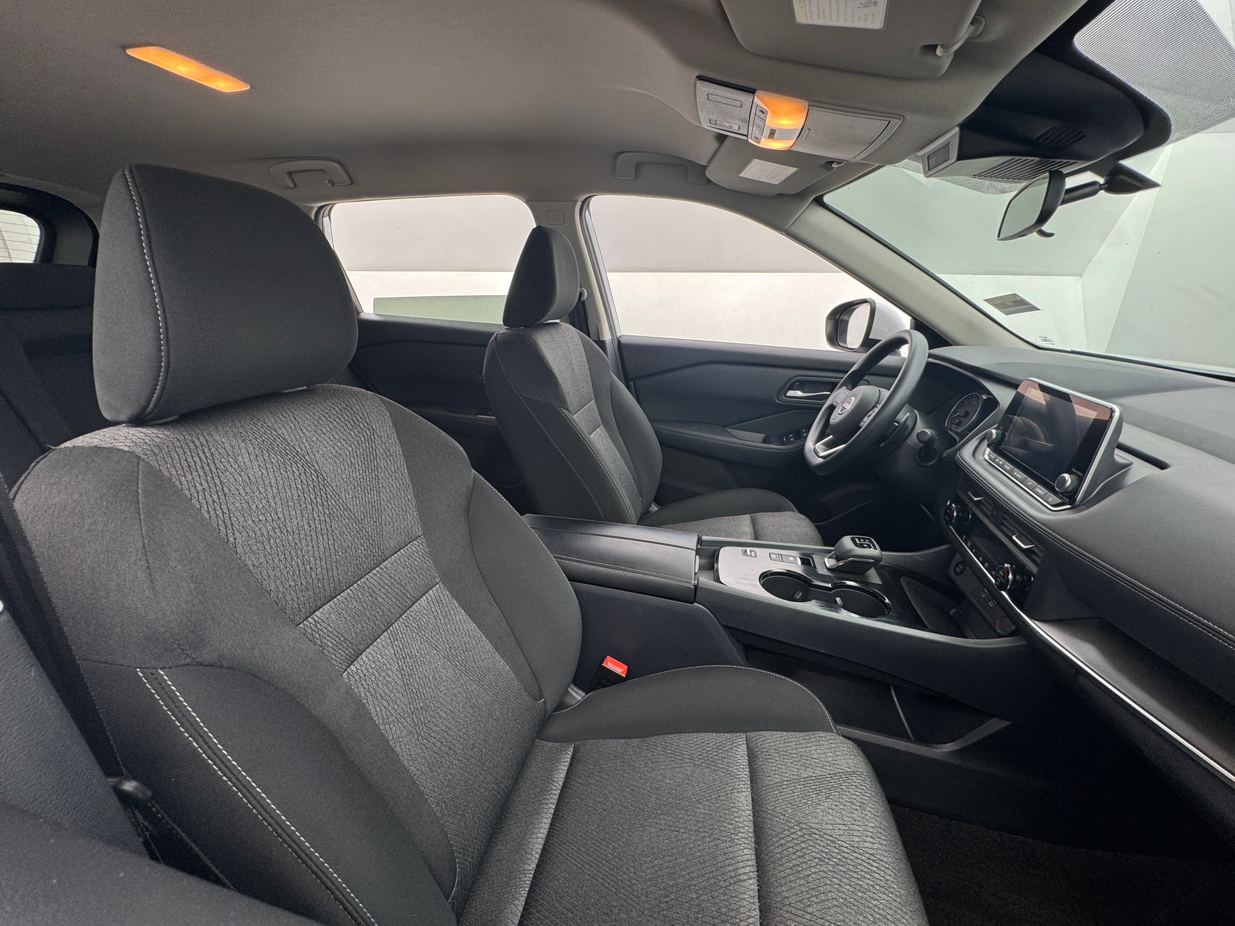 2024 Nissan Rogue SV 2