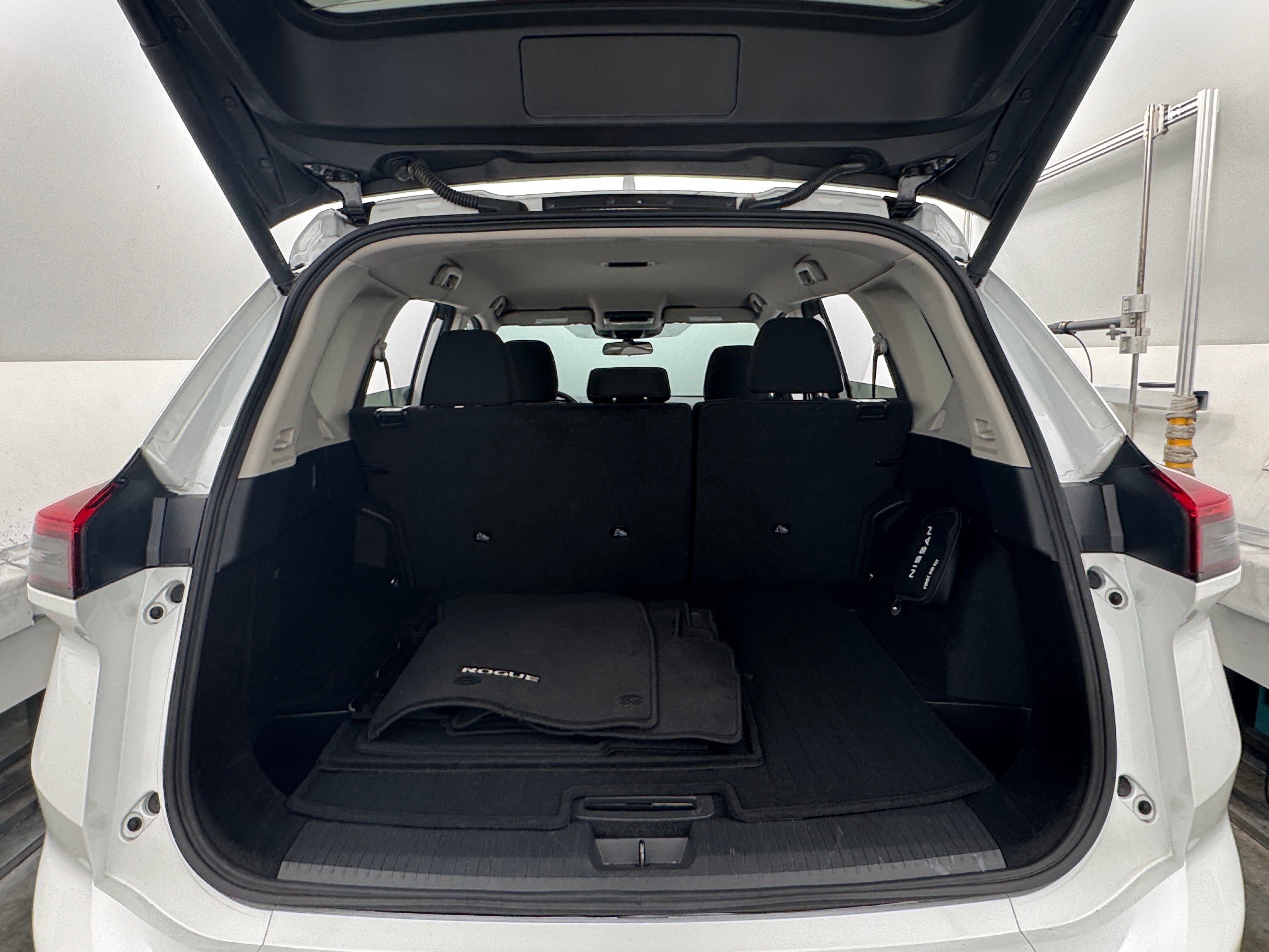 2024 Nissan Rogue SV 7