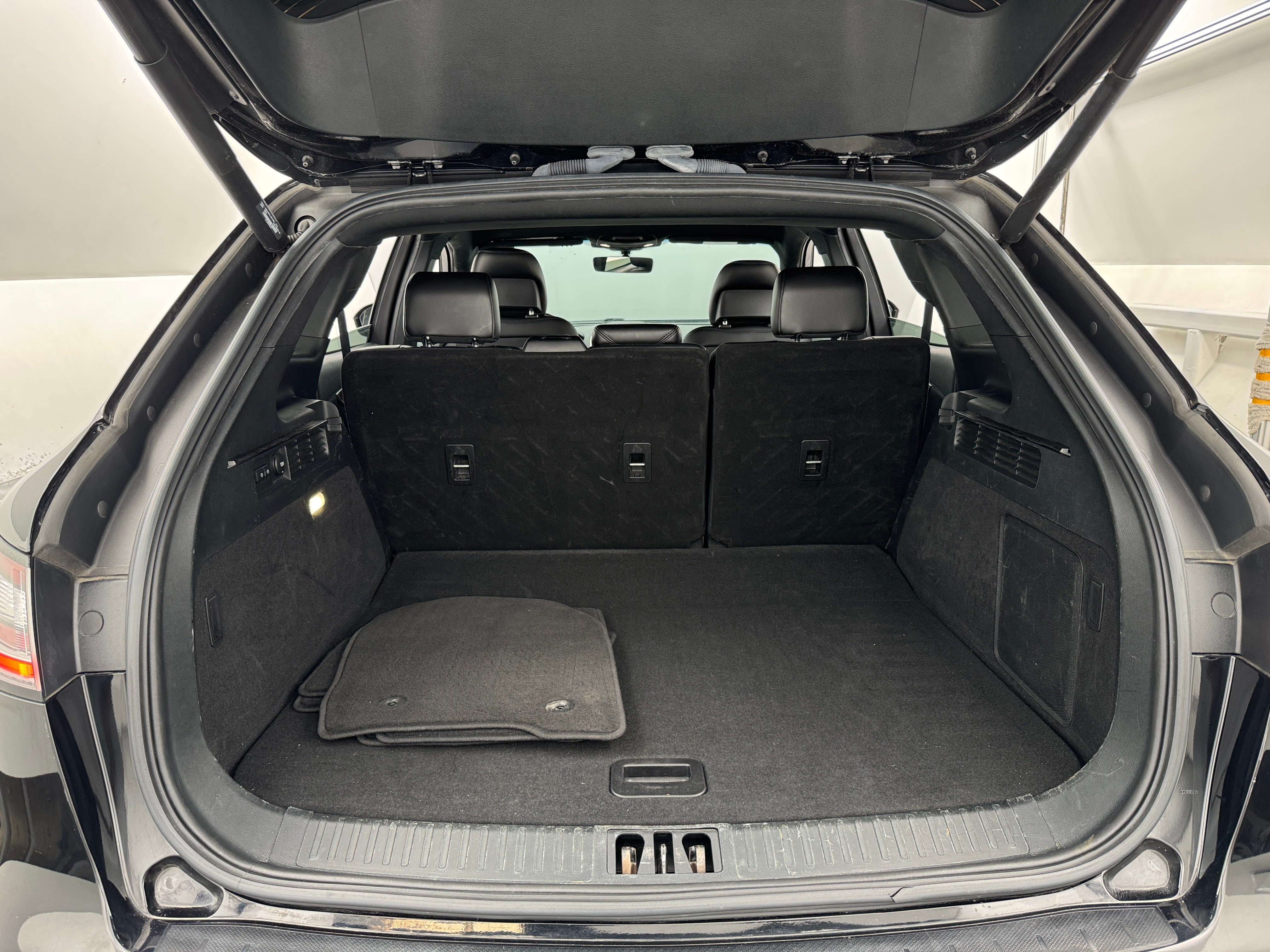 2019 Lincoln Nautilus Select 6