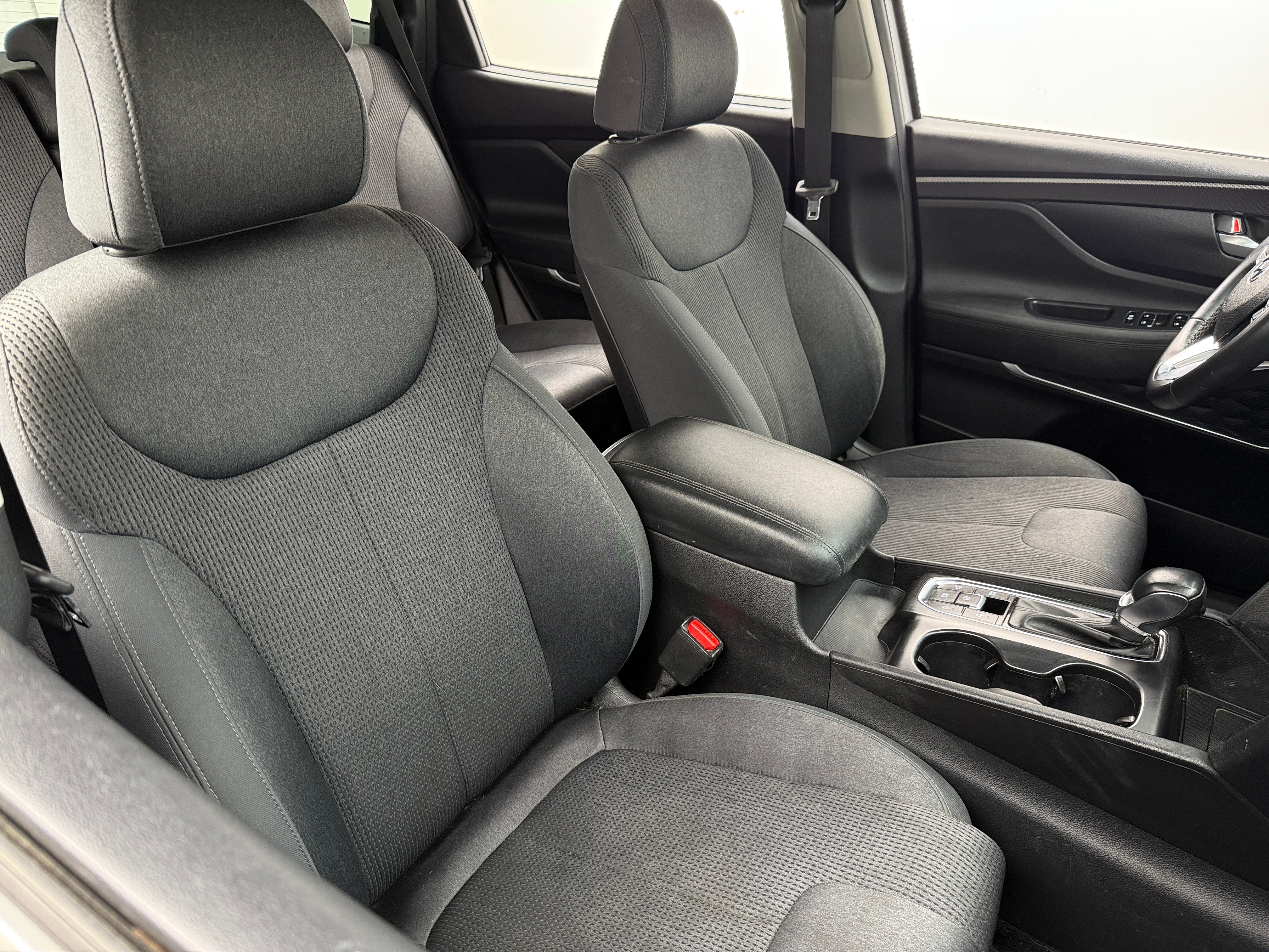 2020 Hyundai Santa Fe SEL 2