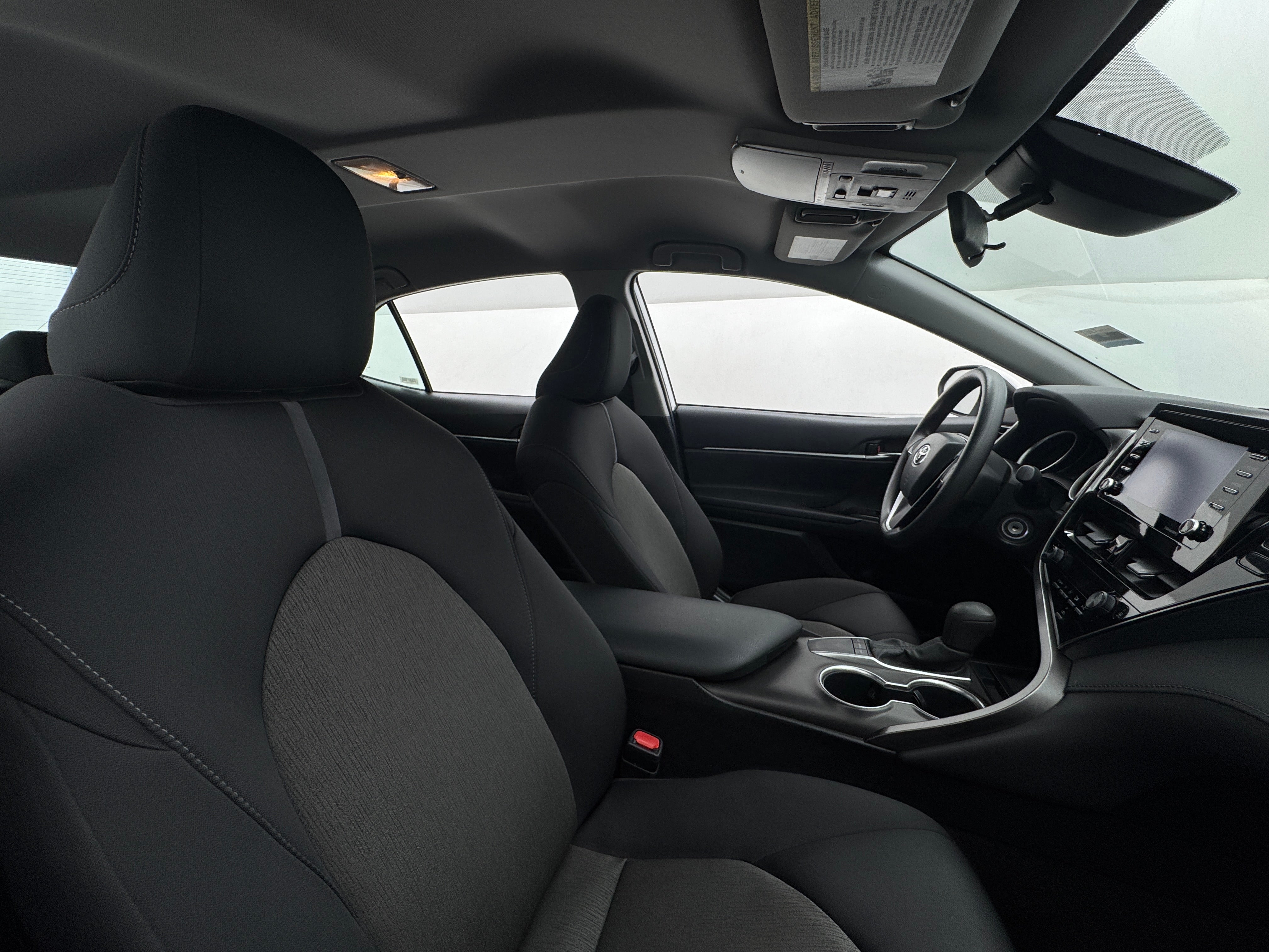 2022 Toyota Camry LE 2