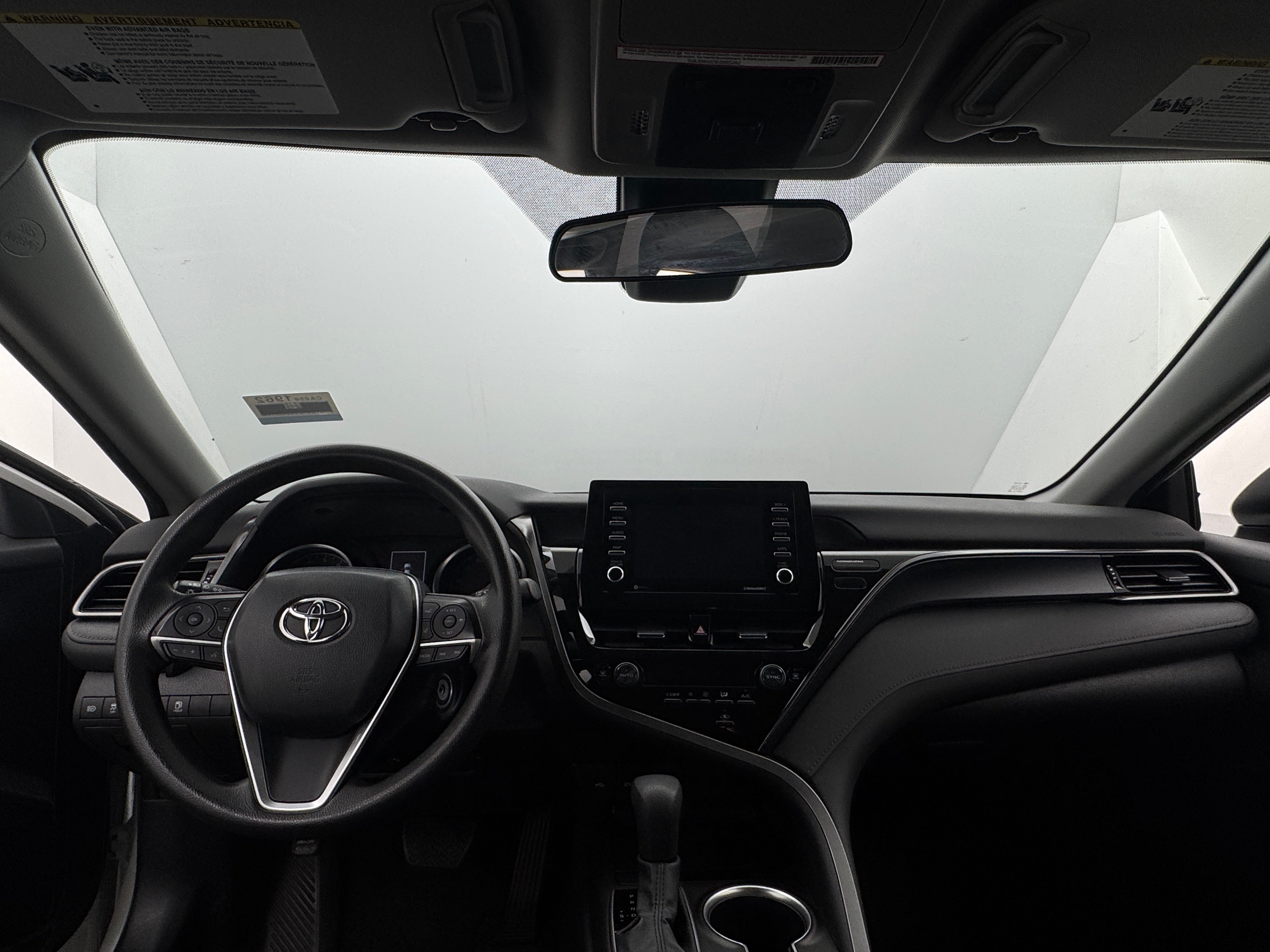 2022 Toyota Camry LE 3